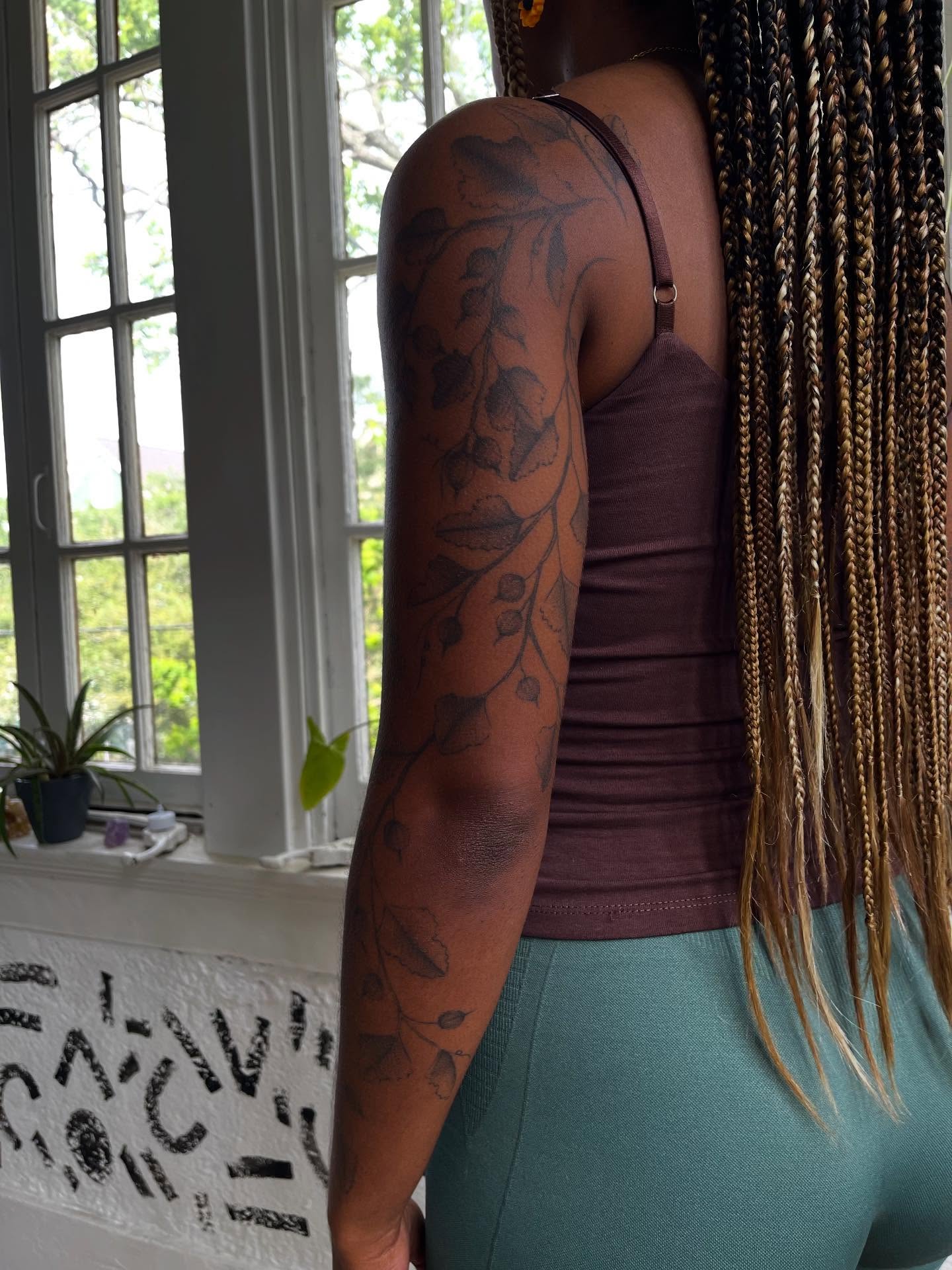 Tattoo by @ovarydose — black_and_grey