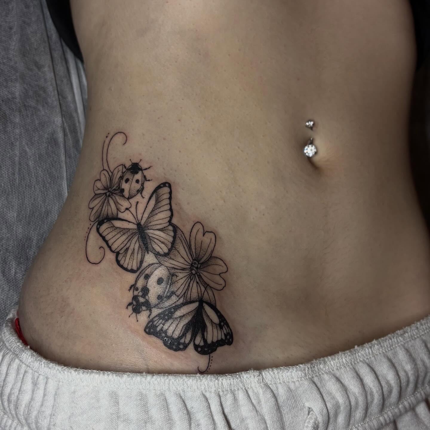 Tattoo by @tattoosbysamira β black_and_grey