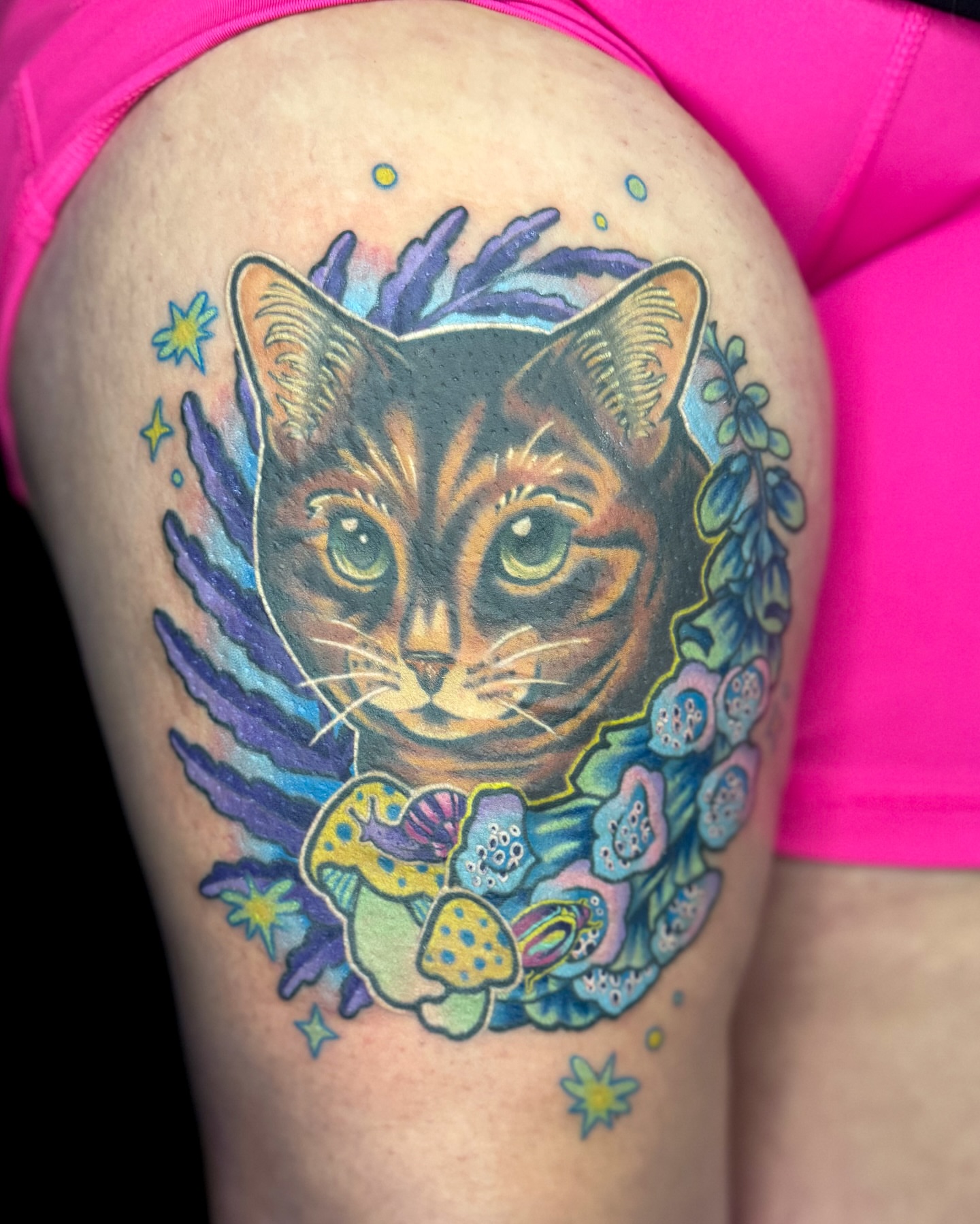 Cat with mushrooms new school tattoo on the thigh by Janine Ramos