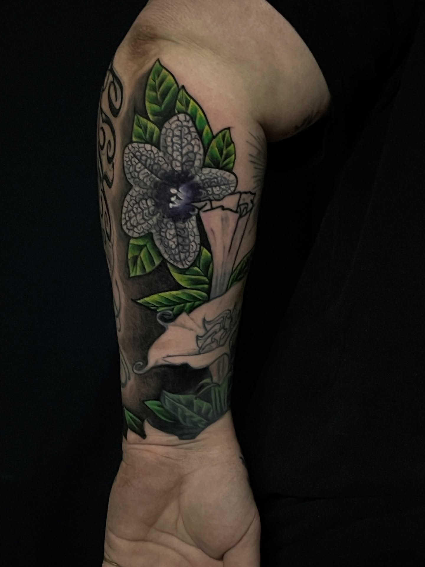 Tattoo by @spidermonkeysauce — realism, dotwork
