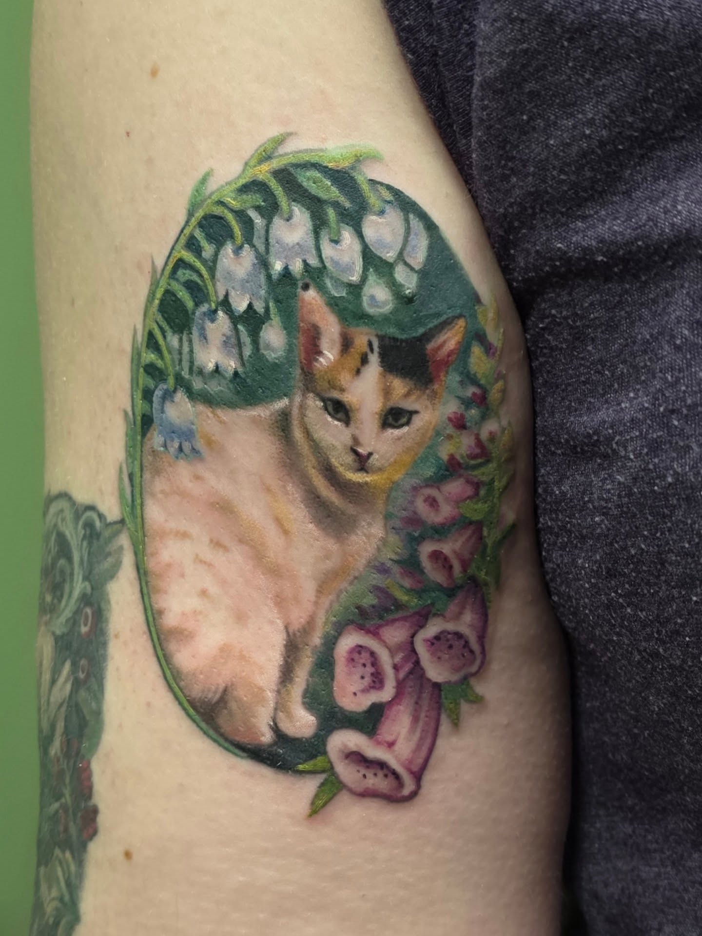 Tattoo by @lizz_zee — realism