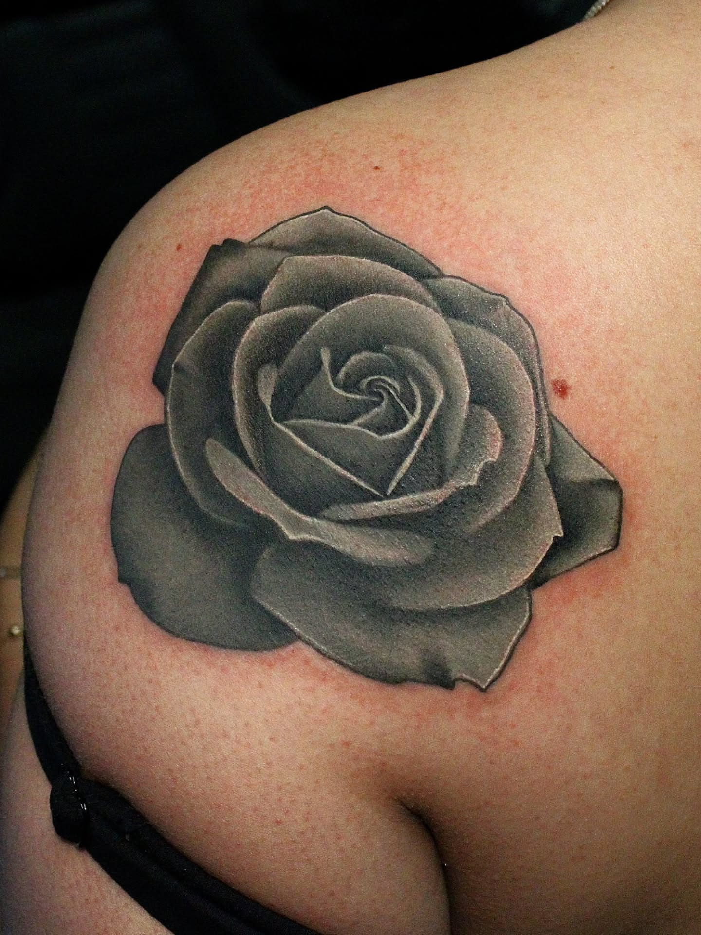 Rose realism tattoo on the shoulder by Joey Vinci, Phoenix, Arizona