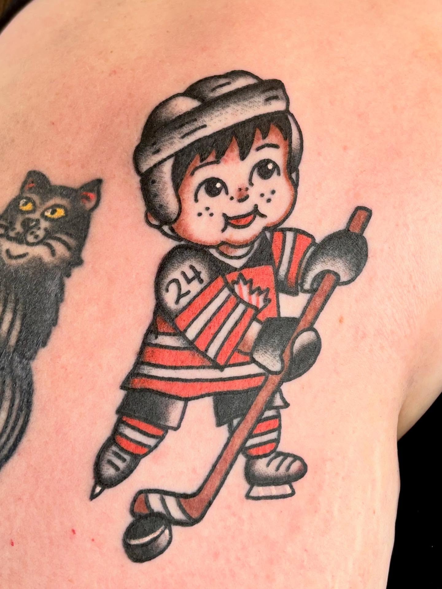 Tattoo by @rutattoos — american_traditional