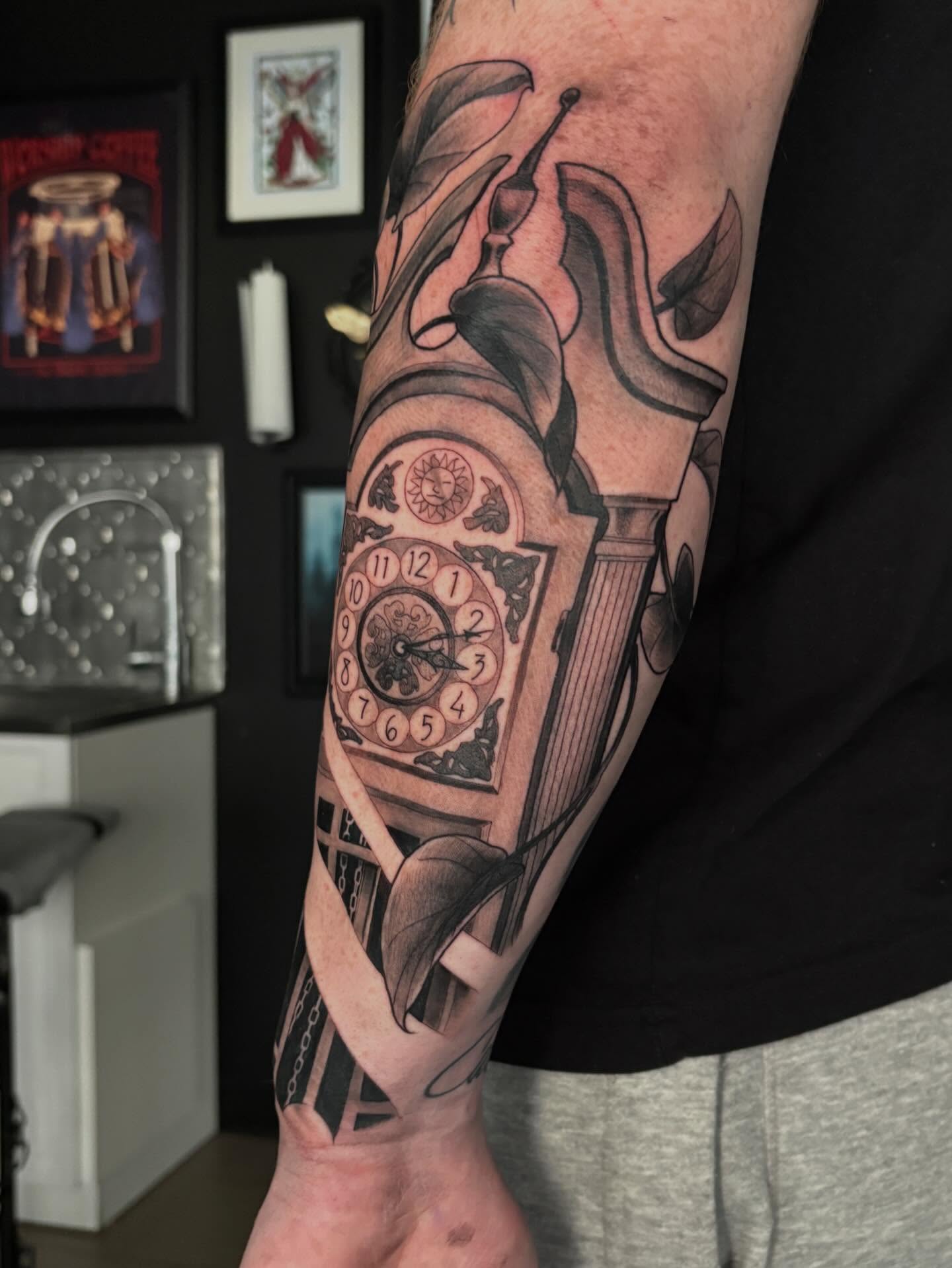 Tattoo by @samilouisetattoos — black_and_grey, realism