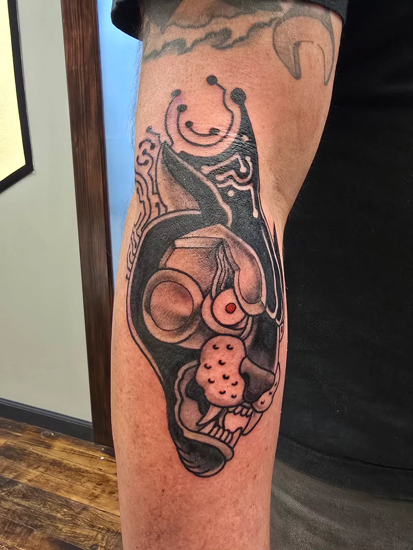 Tattoo by @meckborg โ black_and_grey, geometric