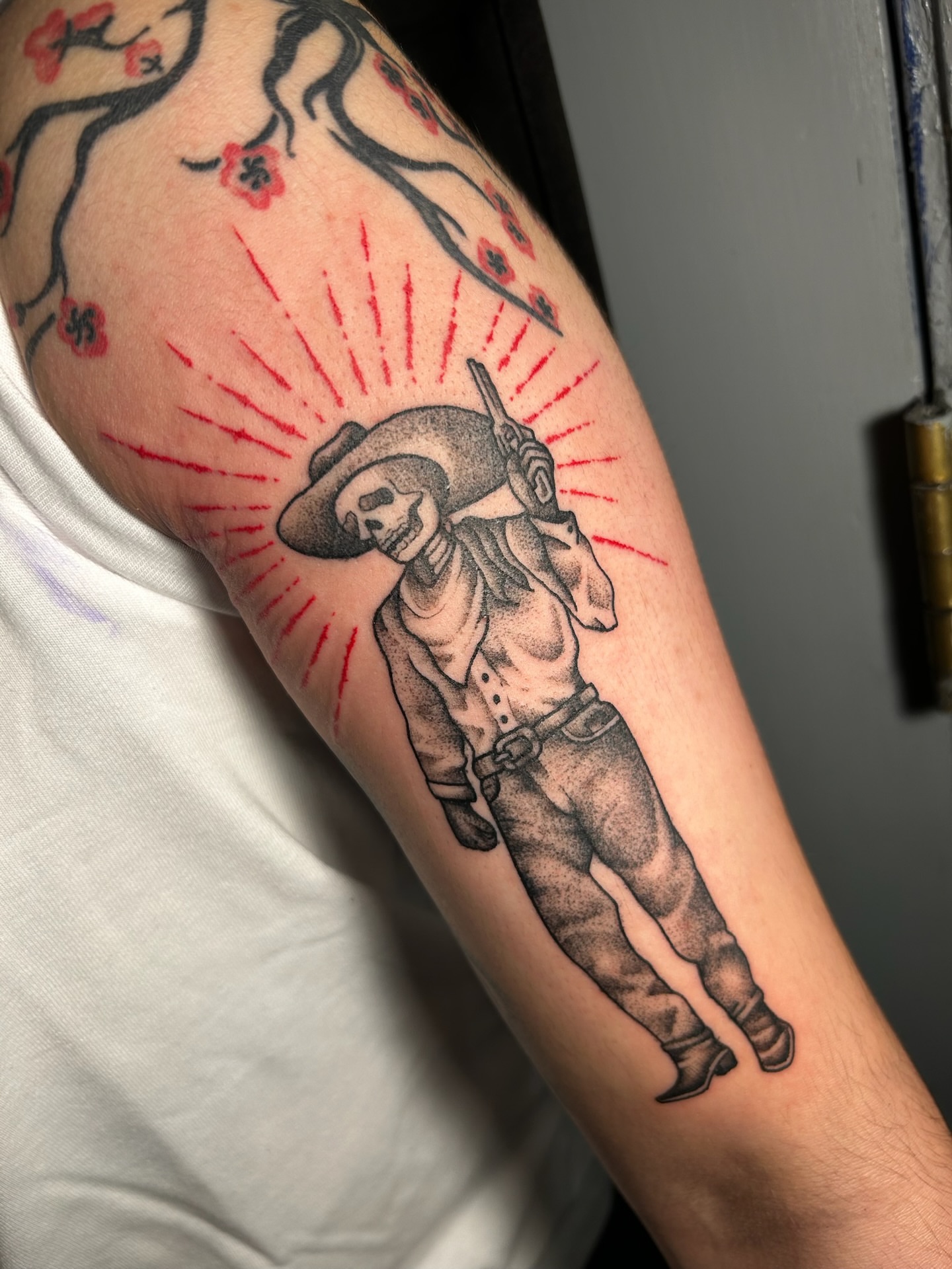 Tattoo by @kikicantdraw โ american_traditional, dotwork