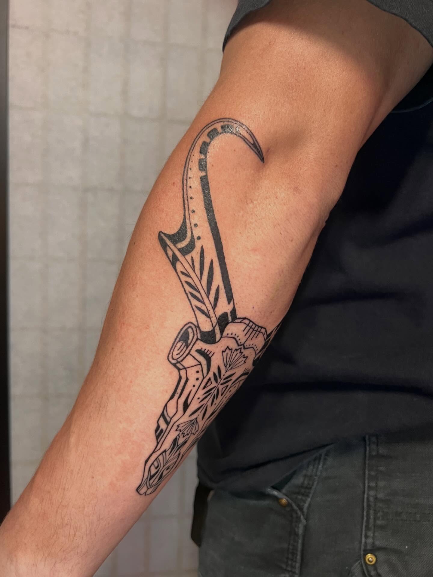 Tattoo by @zoeloutattoo — black_and_grey