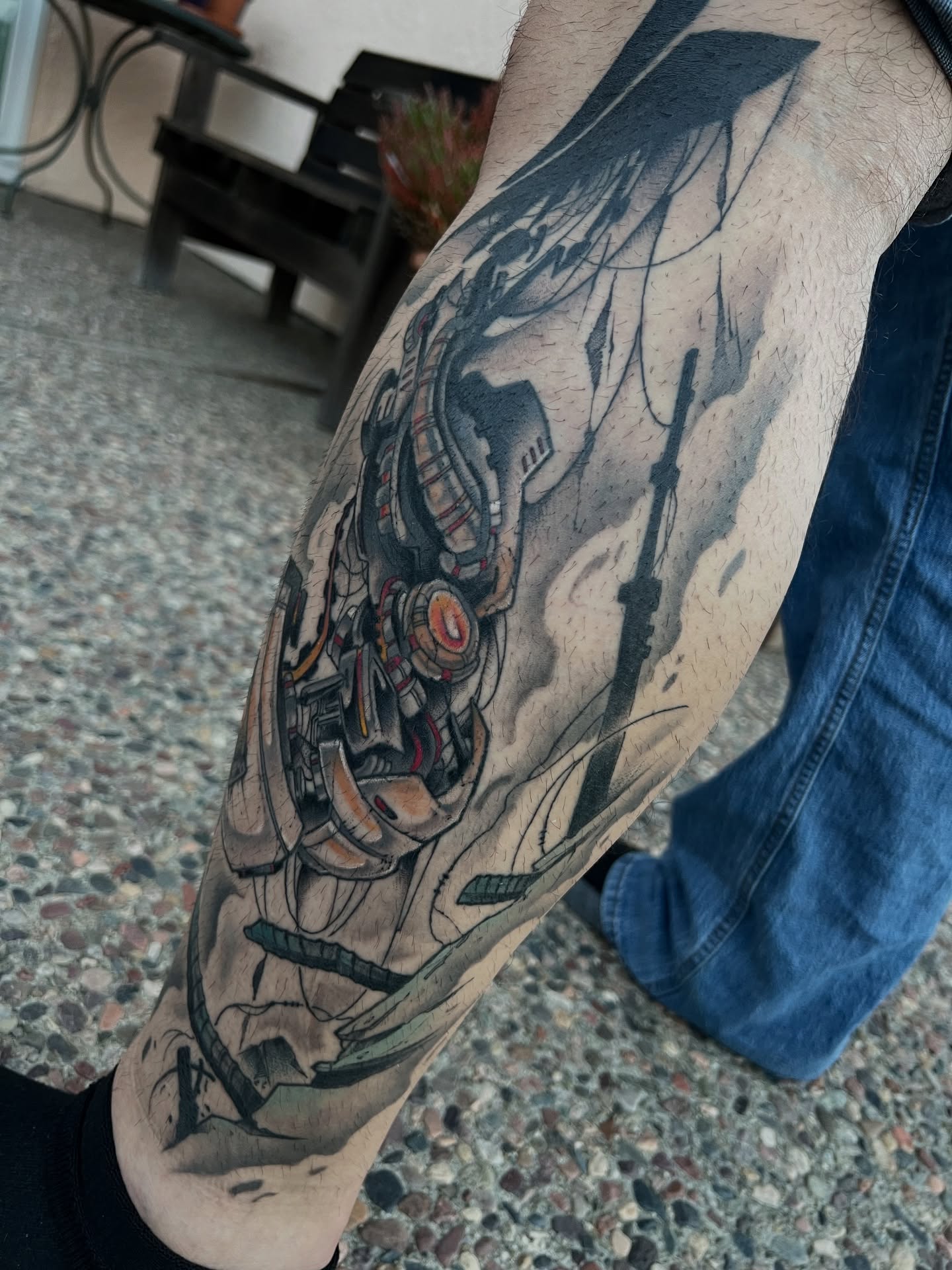 Mecha robot geometric tattoo on the forearm by Owen Smith -OEOS- SF