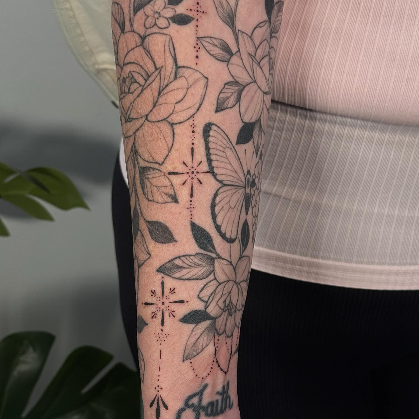 Tattoo by @inkbyleah_ — black_and_grey, dotwork