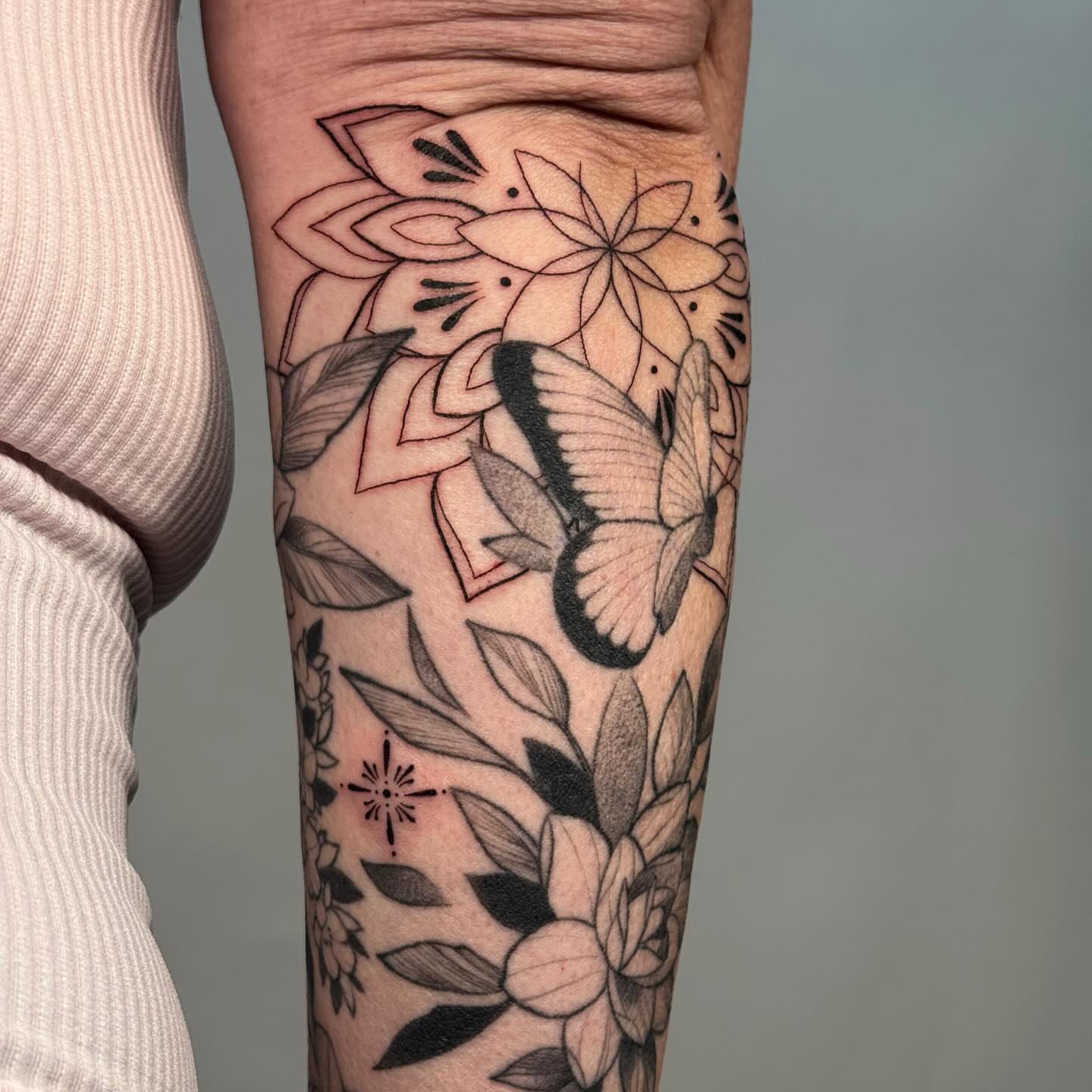Tattoo by @inkbyleah_ — black_and_grey