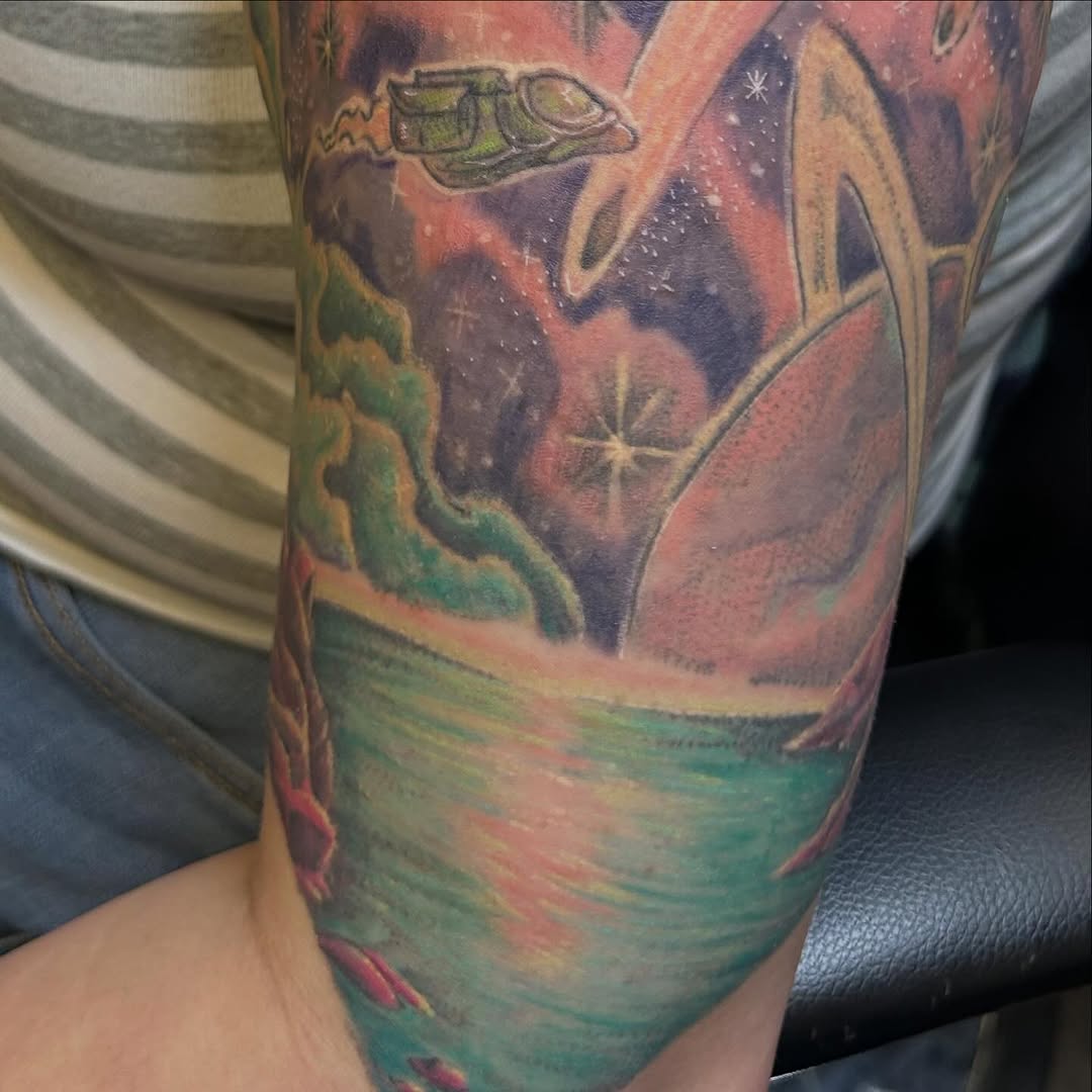 Tattoo by @izeatyerbrainz β realism, new_school