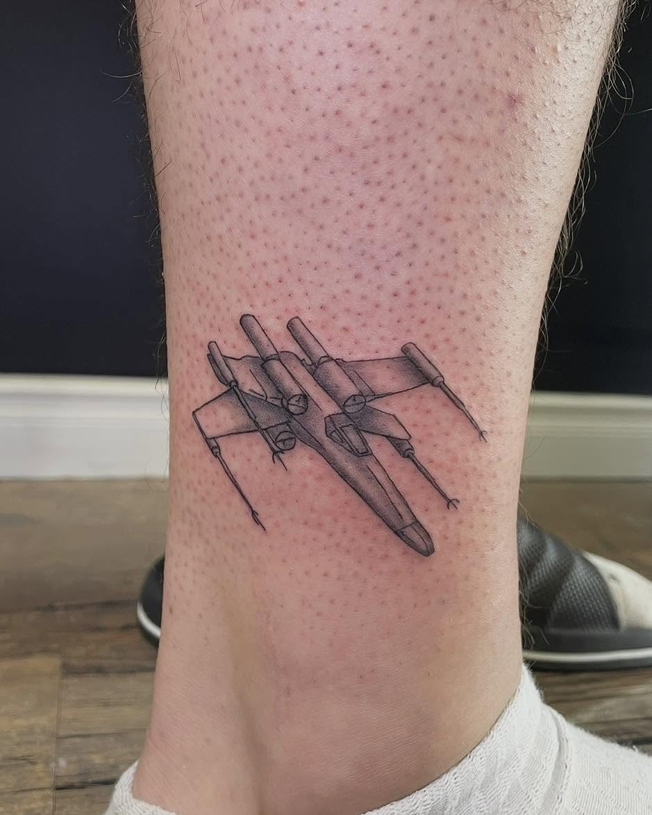 Tattoo by @myl.valois_tattoo — dotwork