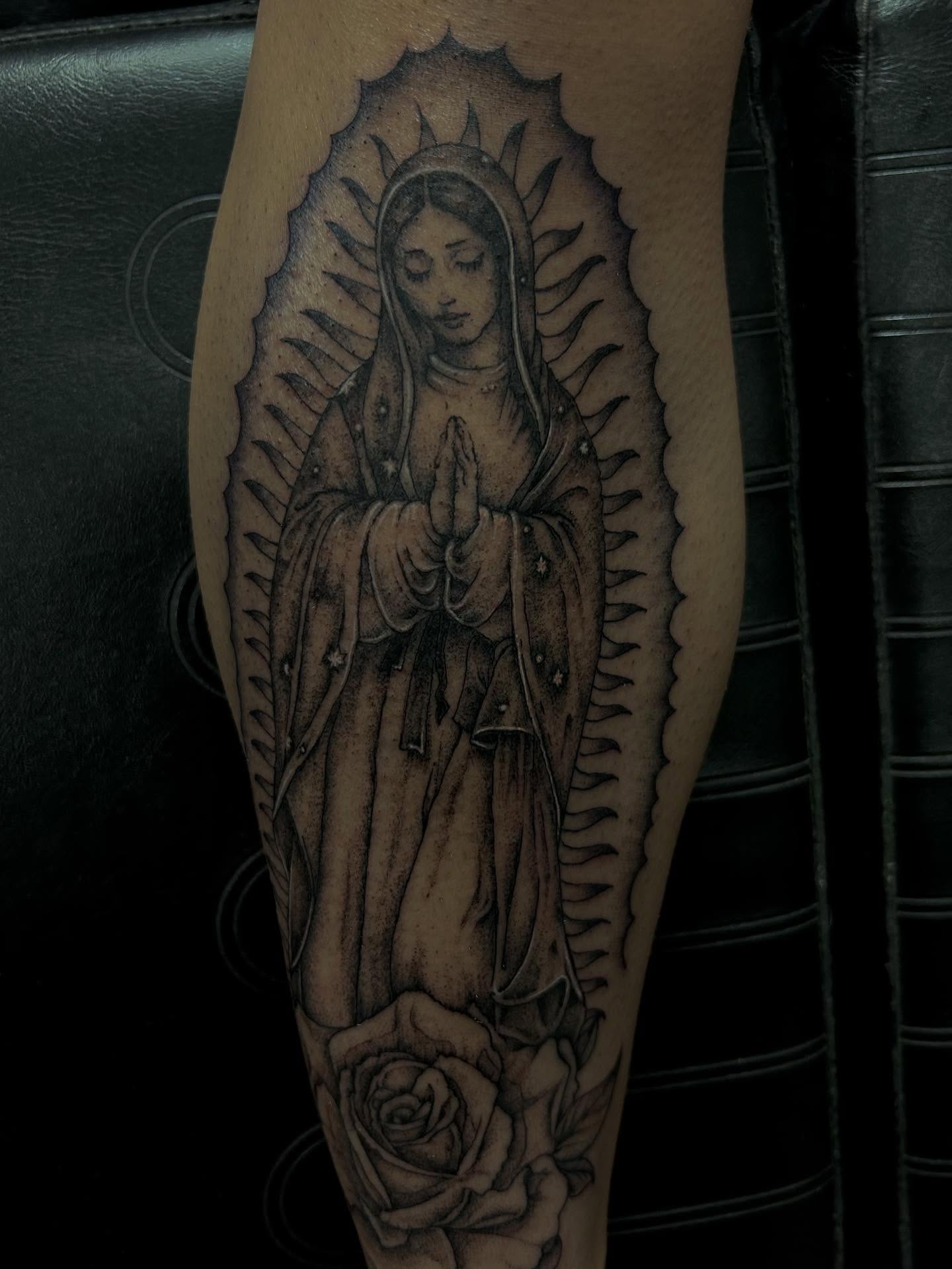 Tattoo by @stonyh4wk — black_and_grey