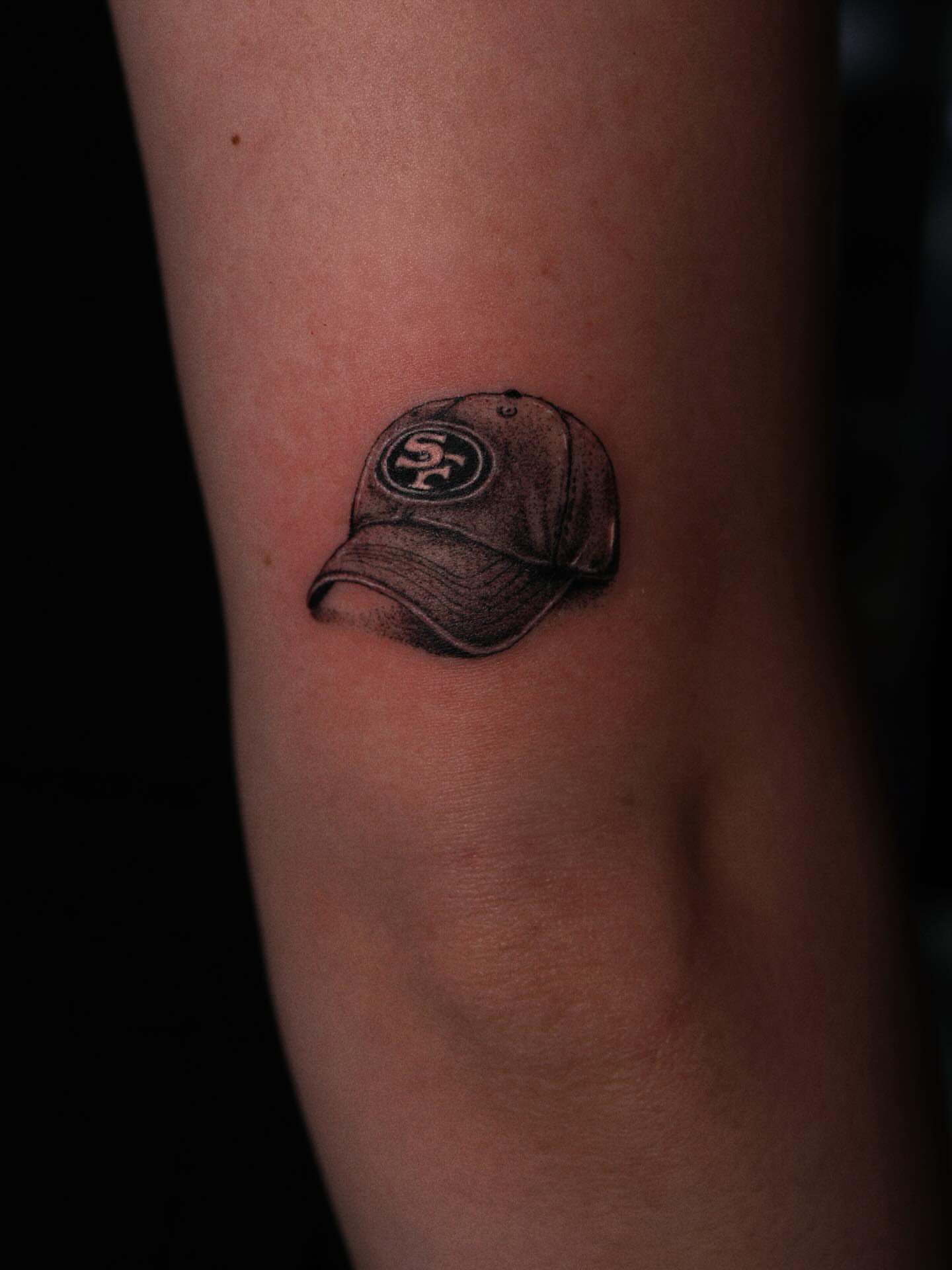 Tattoo by @randatattoos β dotwork
