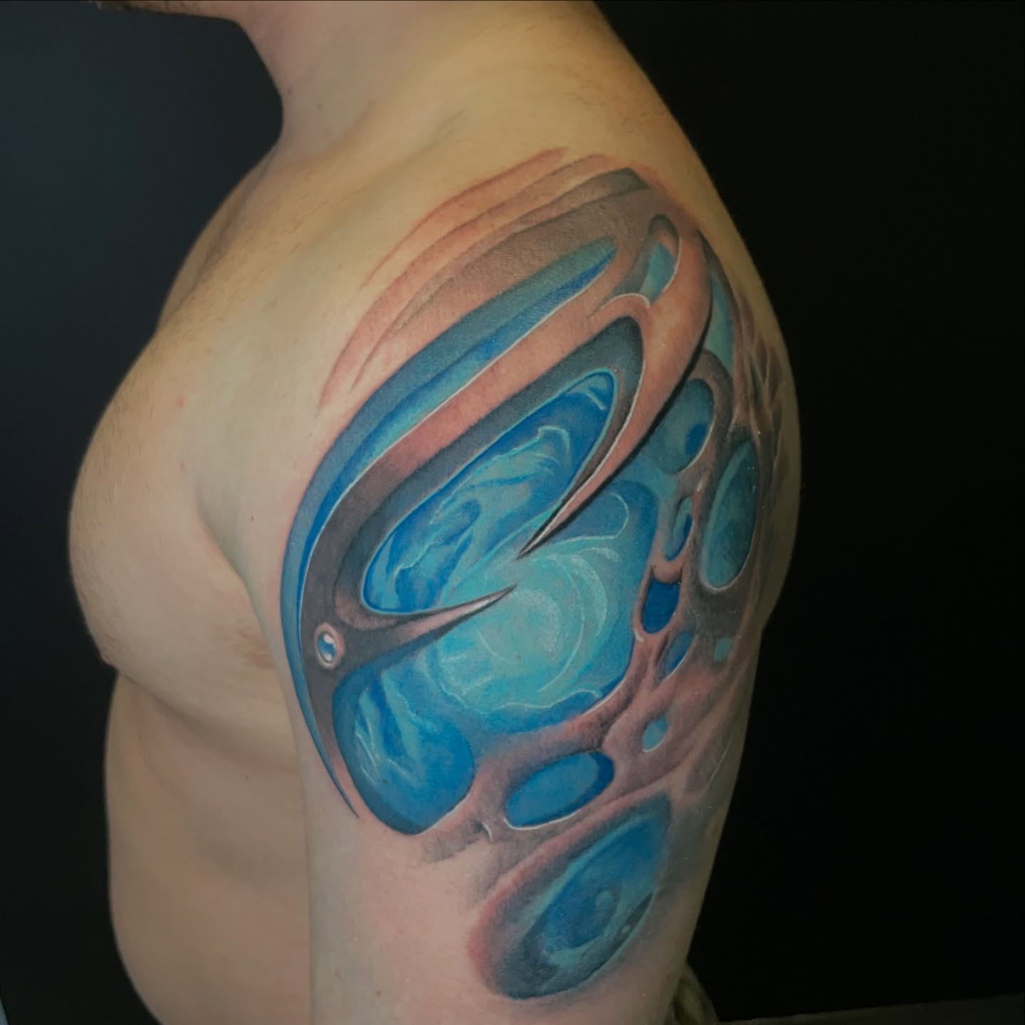 Abstract pattern geometric tattoo on the shoulder by Zachary Hayden