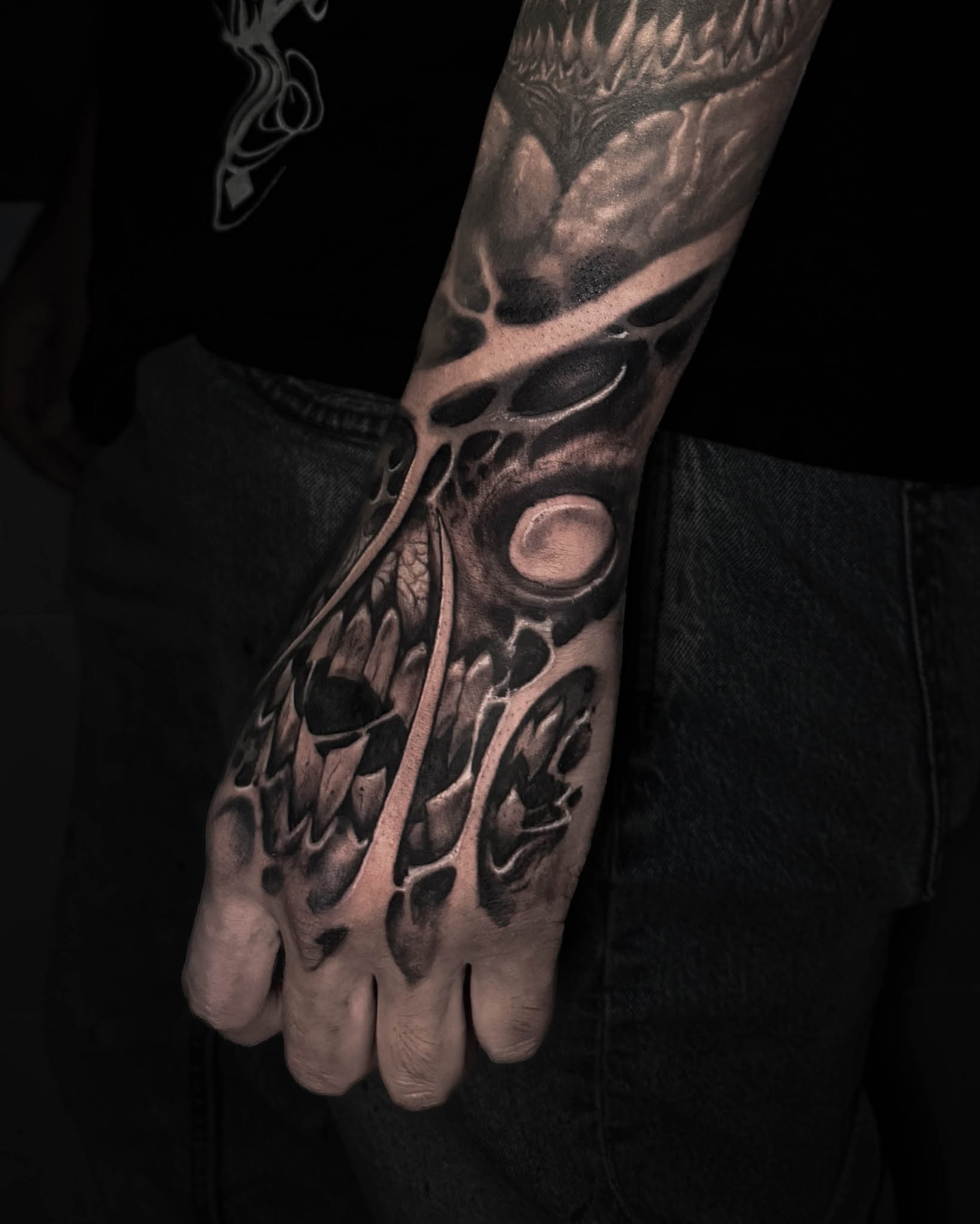 Tattoo by @brunomorettitattoo — black_and_grey, geometric