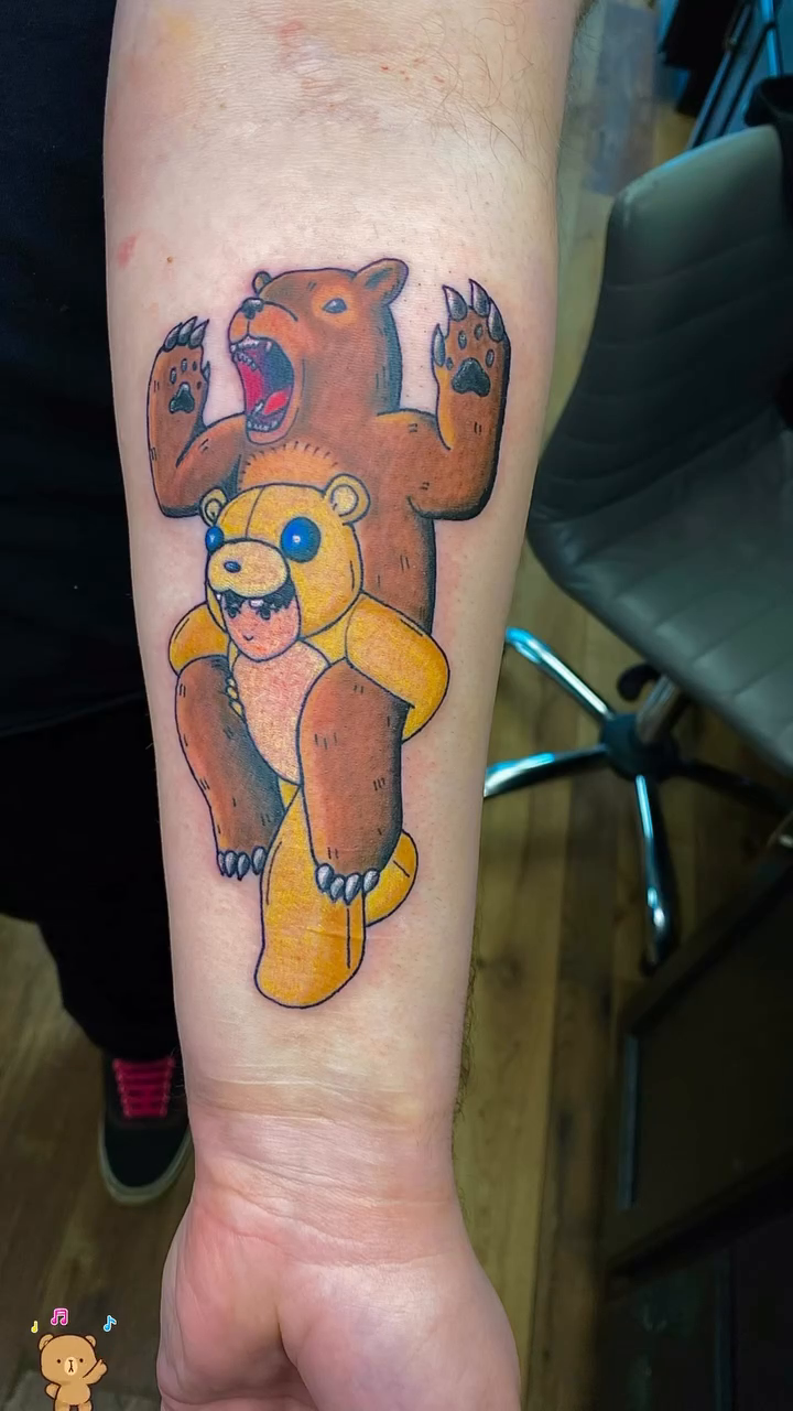Tattoo by @unluckymoon โ new_school