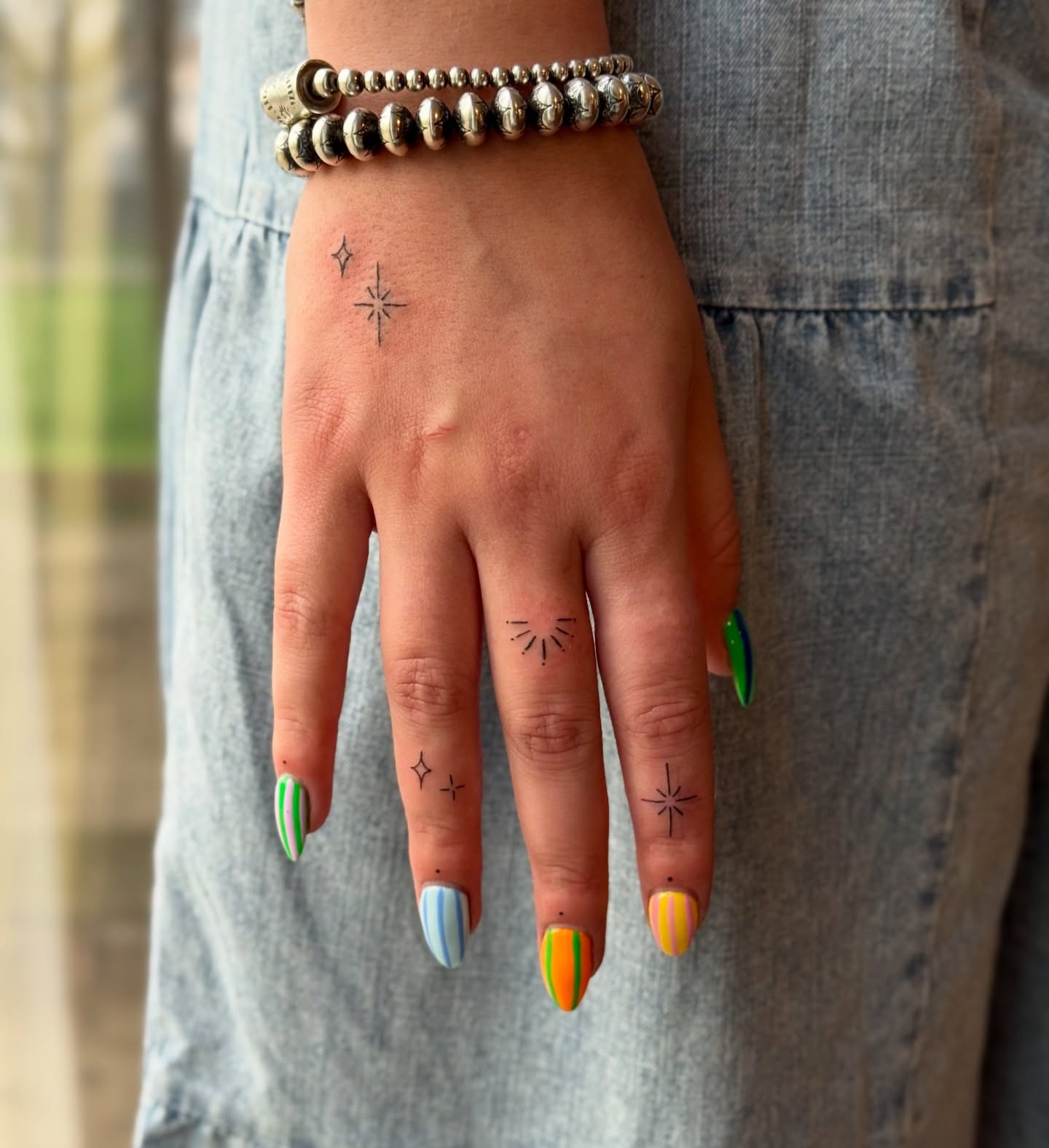 Tattoo by @daintydetailsbyalyssa — geometric