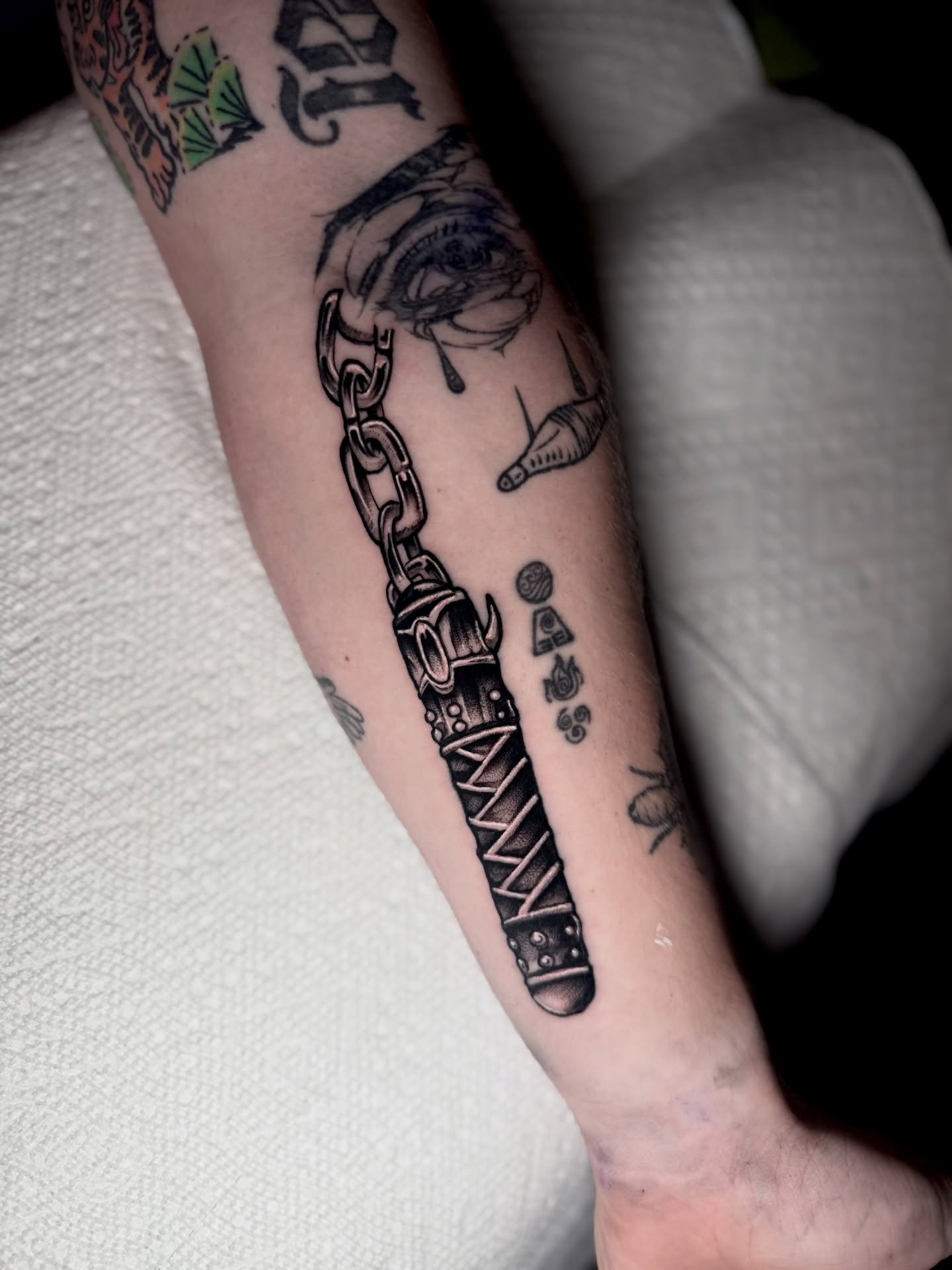 Tattoo by @robertsmithfl — black_and_grey, geometric