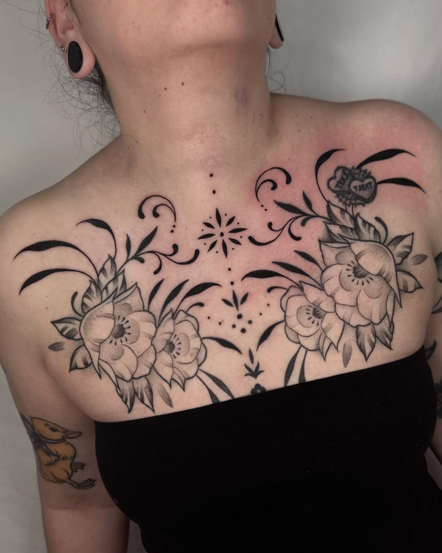 Tattoo by @allyghastly — black_and_grey