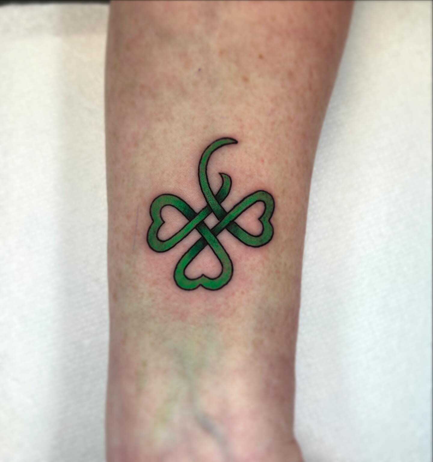 Clover knot geometric tattoo on the forearm by 🕸🖤Kass🖤🕸