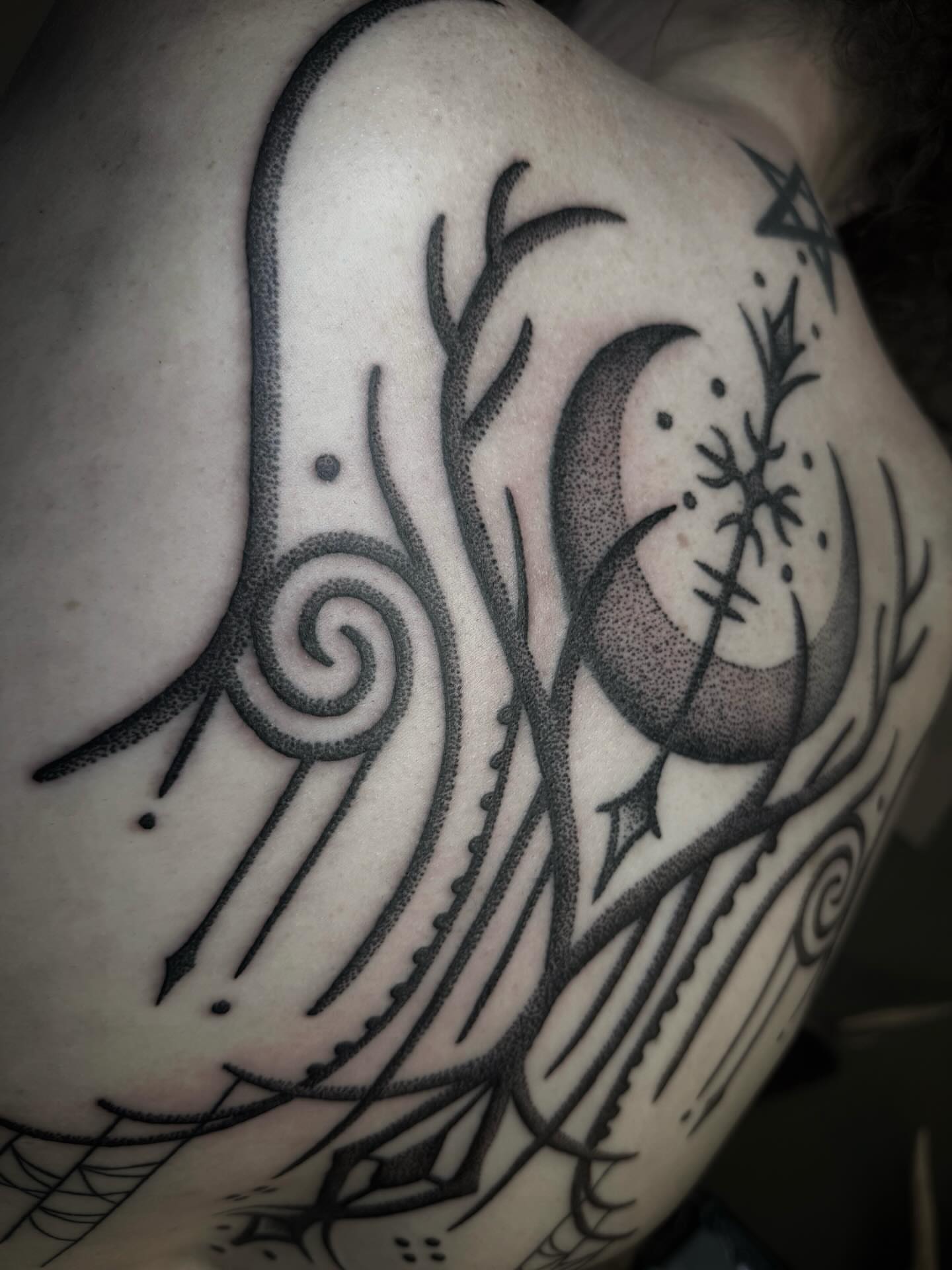 Tattoo by @sanctumsenunatattoo — dotwork, geometric