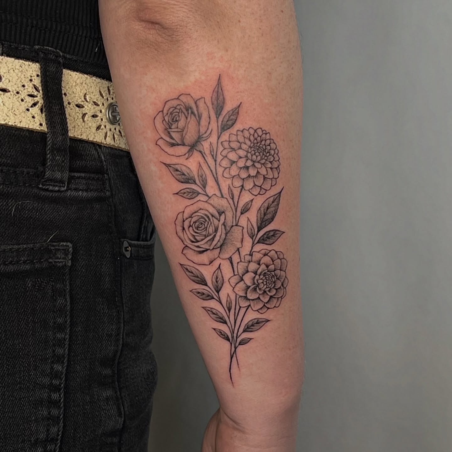 Floral bouquet black and grey tattoo on the forearm by ⚒dptattoos ⚒, East Williamsburg, Brooklyn