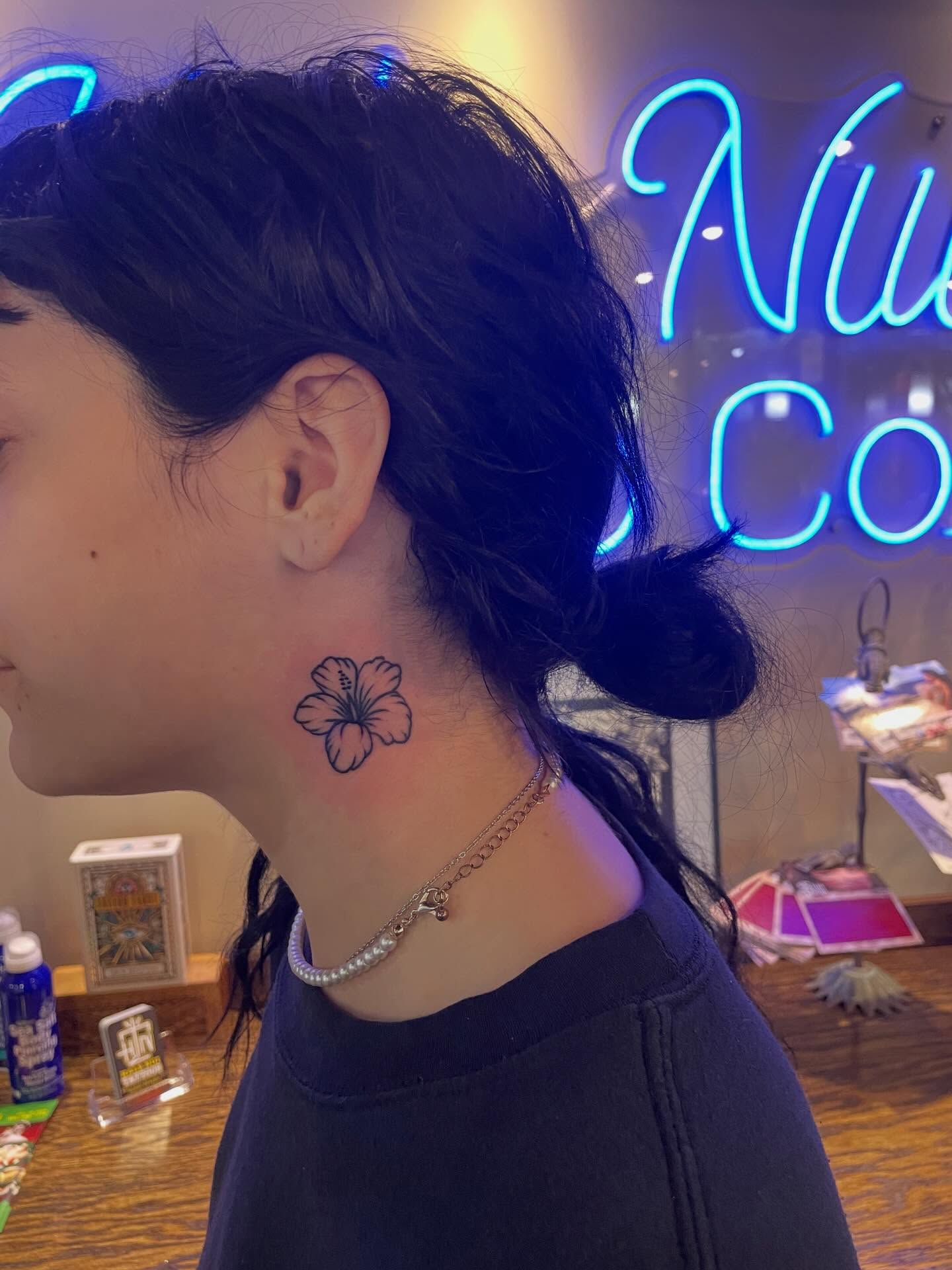 Tattoo by @alexbtatz — black_and_grey