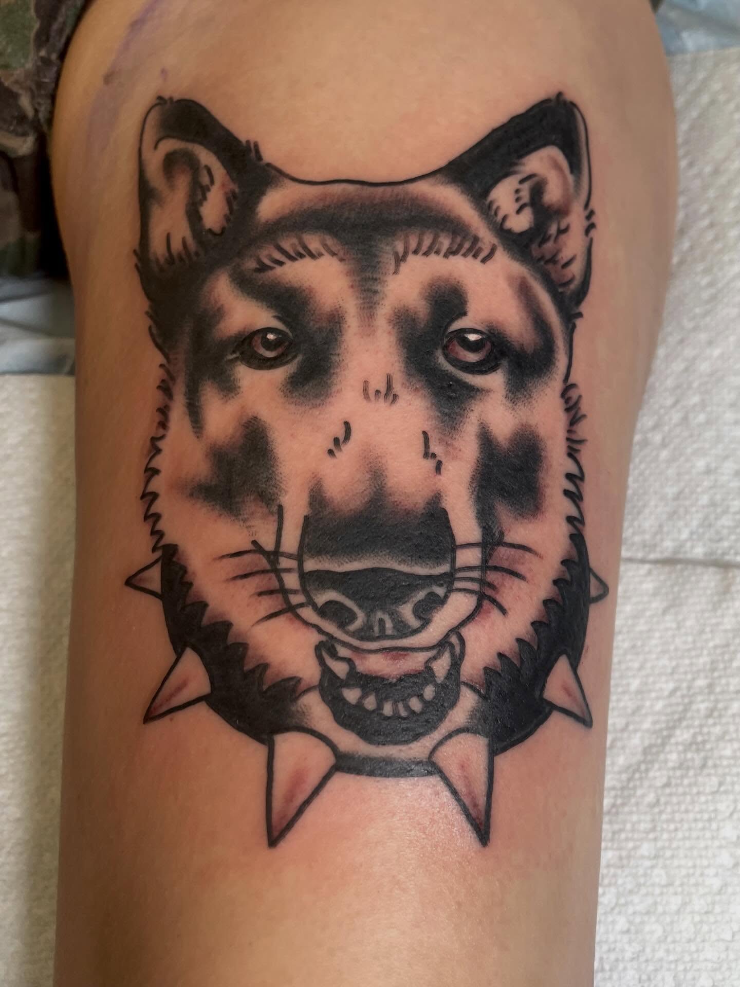 Tattoo by @nickmeerburg — black_and_grey