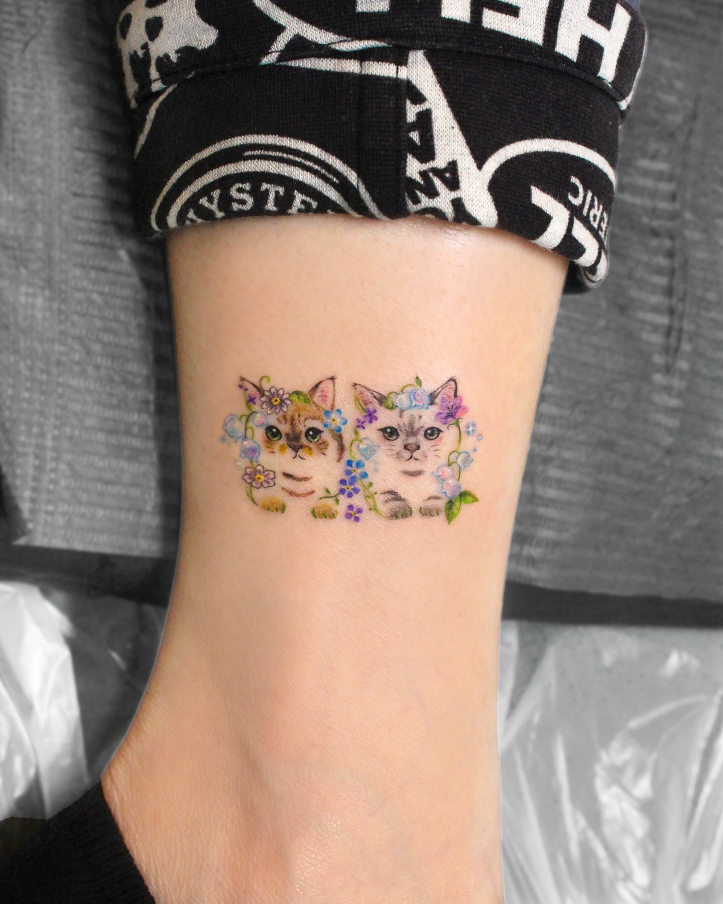 Tattoo by @leesun_tattoo — watercolor