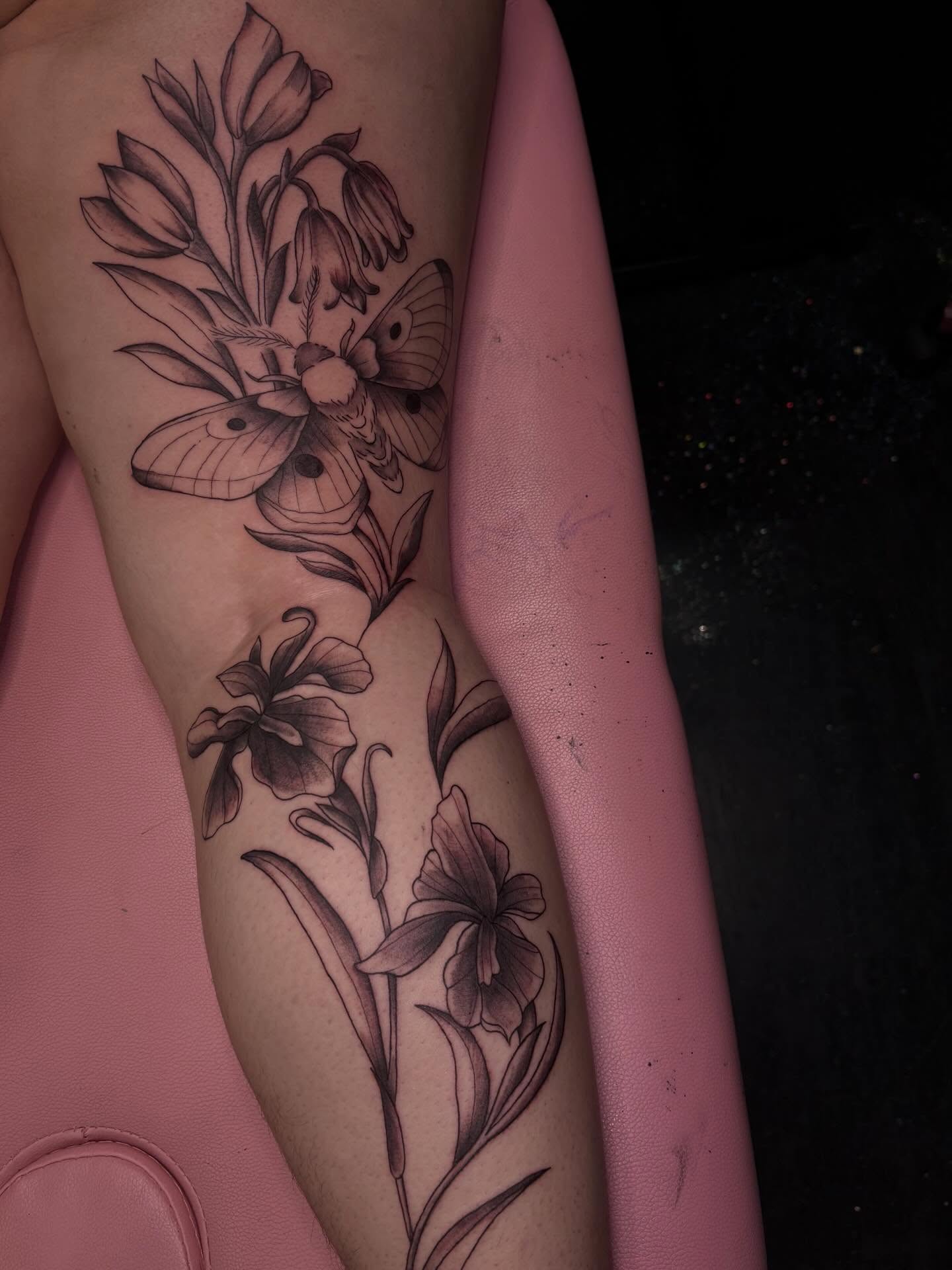 Tattoo by @lextattooos — black_and_grey