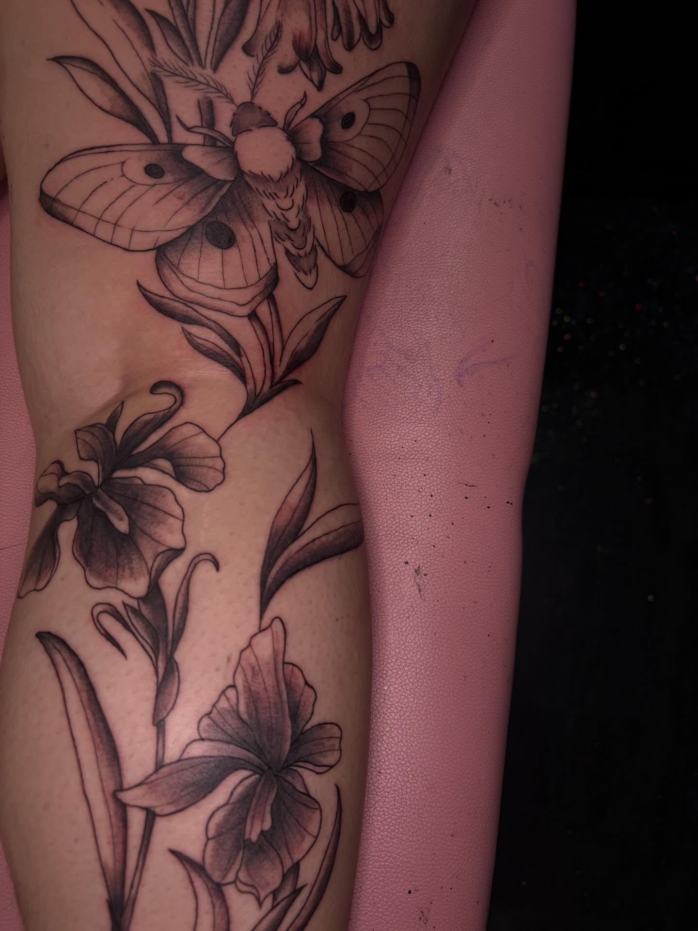 Tattoo by @lextattooos — black_and_grey