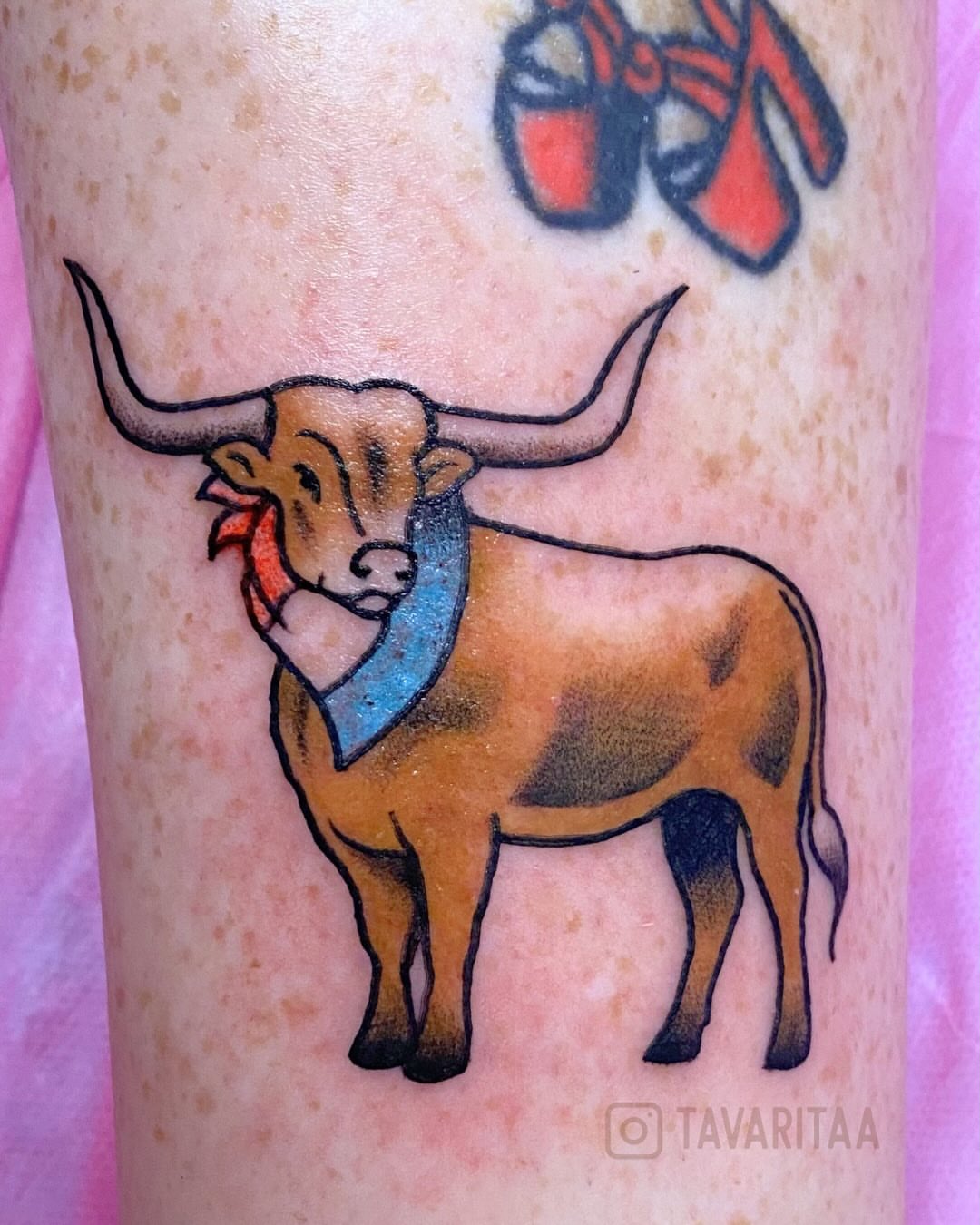 Longhorn bull American traditional tattoo on the forearm by Tavarita