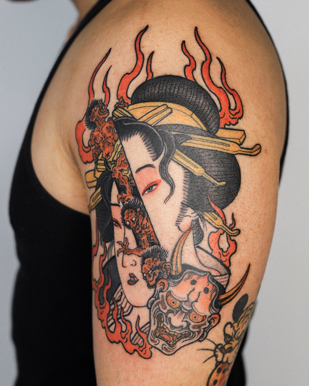 Geisha japanese irezumi tattoo on the shoulder by 홍대타투