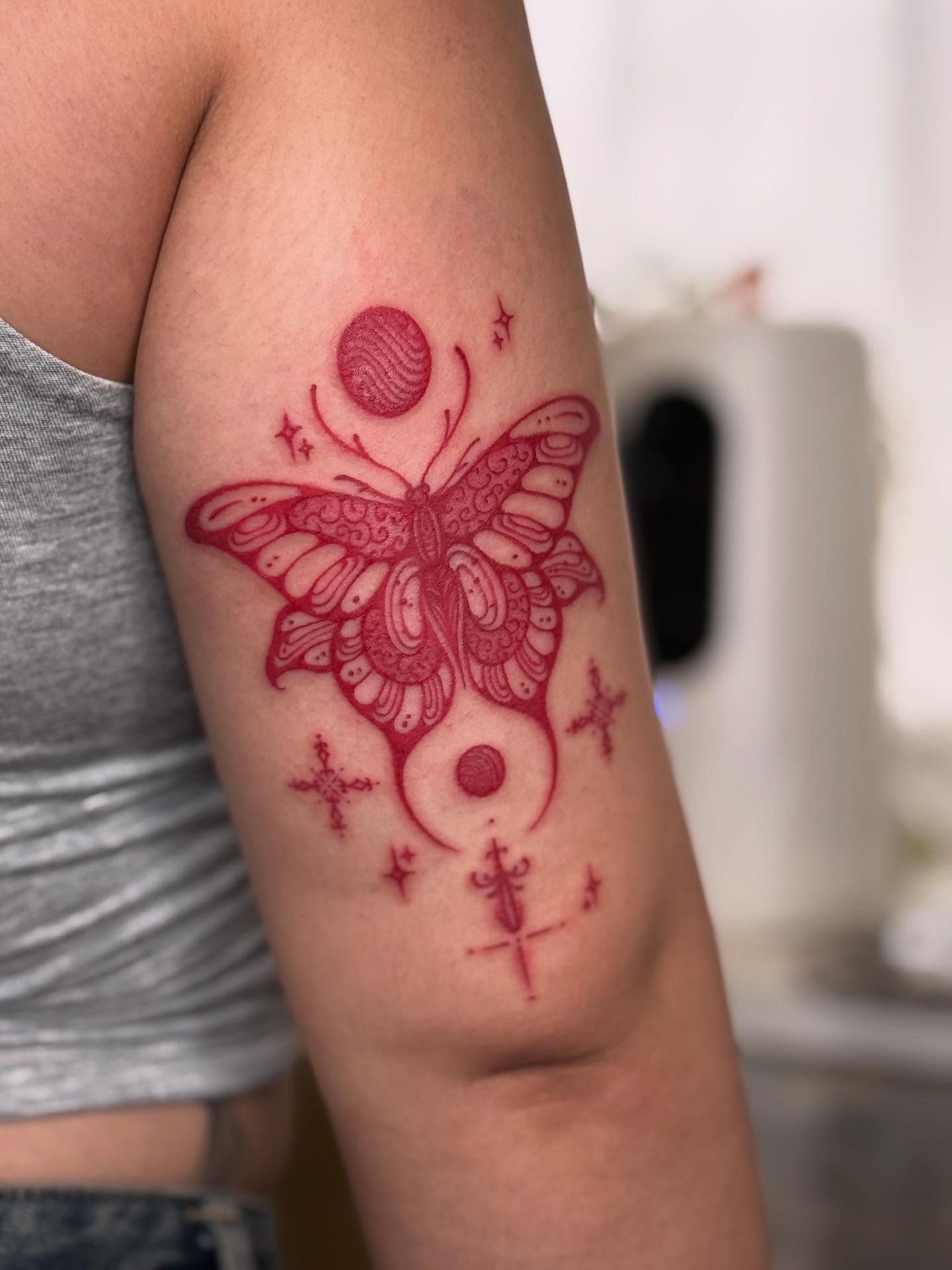 Tattoo by @hongma_tt โ geometric, ornamental