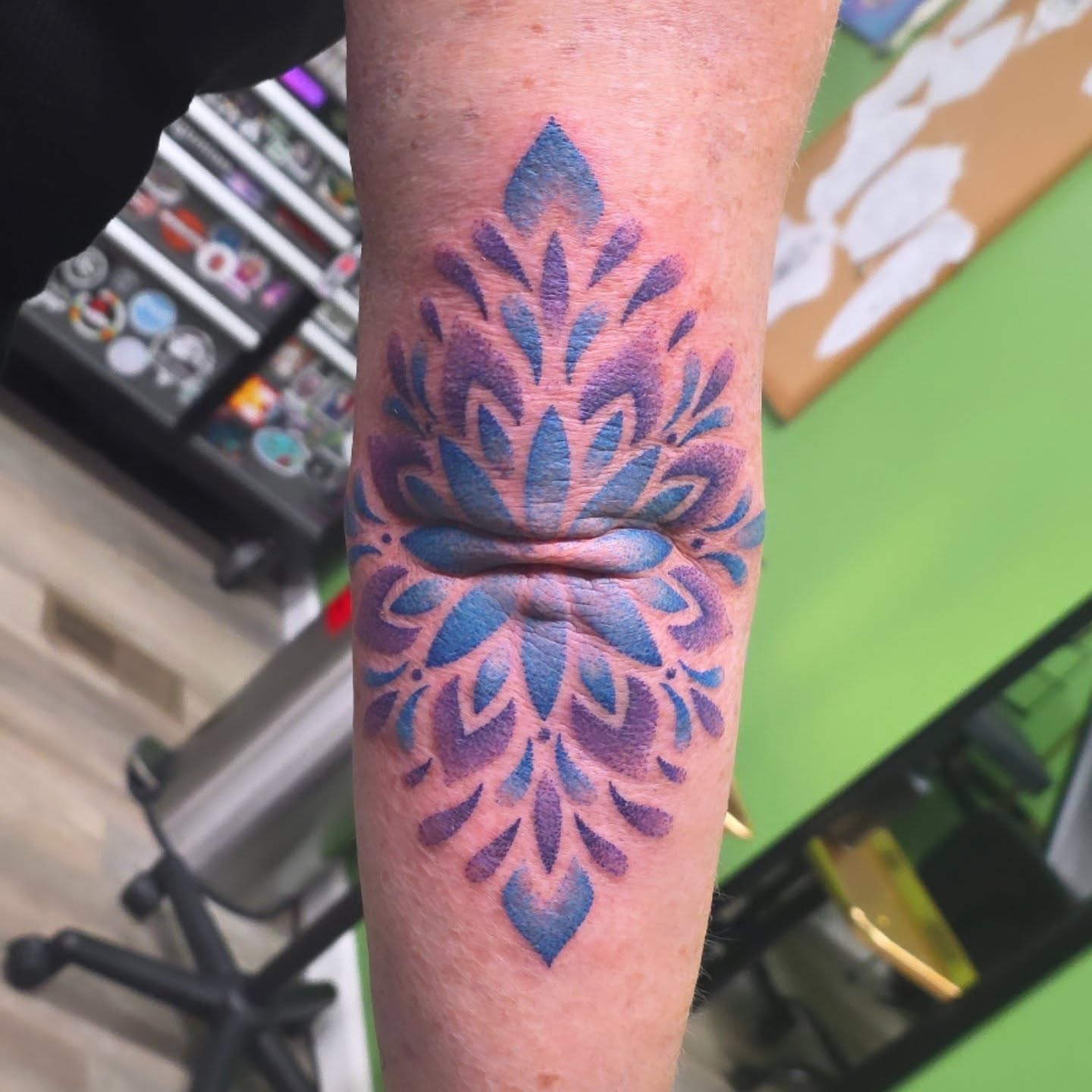 Floral pattern geometric tattoo on the forearm by 𝓚𝔂𝓻𝓪 𝓥𝓮𝓻𝓻𝔂
