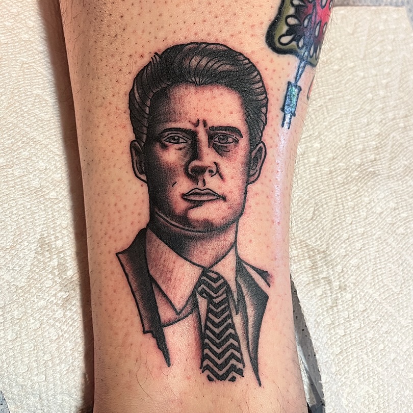 Tattoo by @atomlenhart — realism