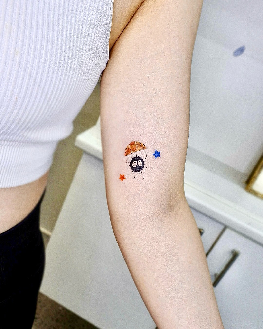 Tattoo by @broccoli_tattooer — dotwork