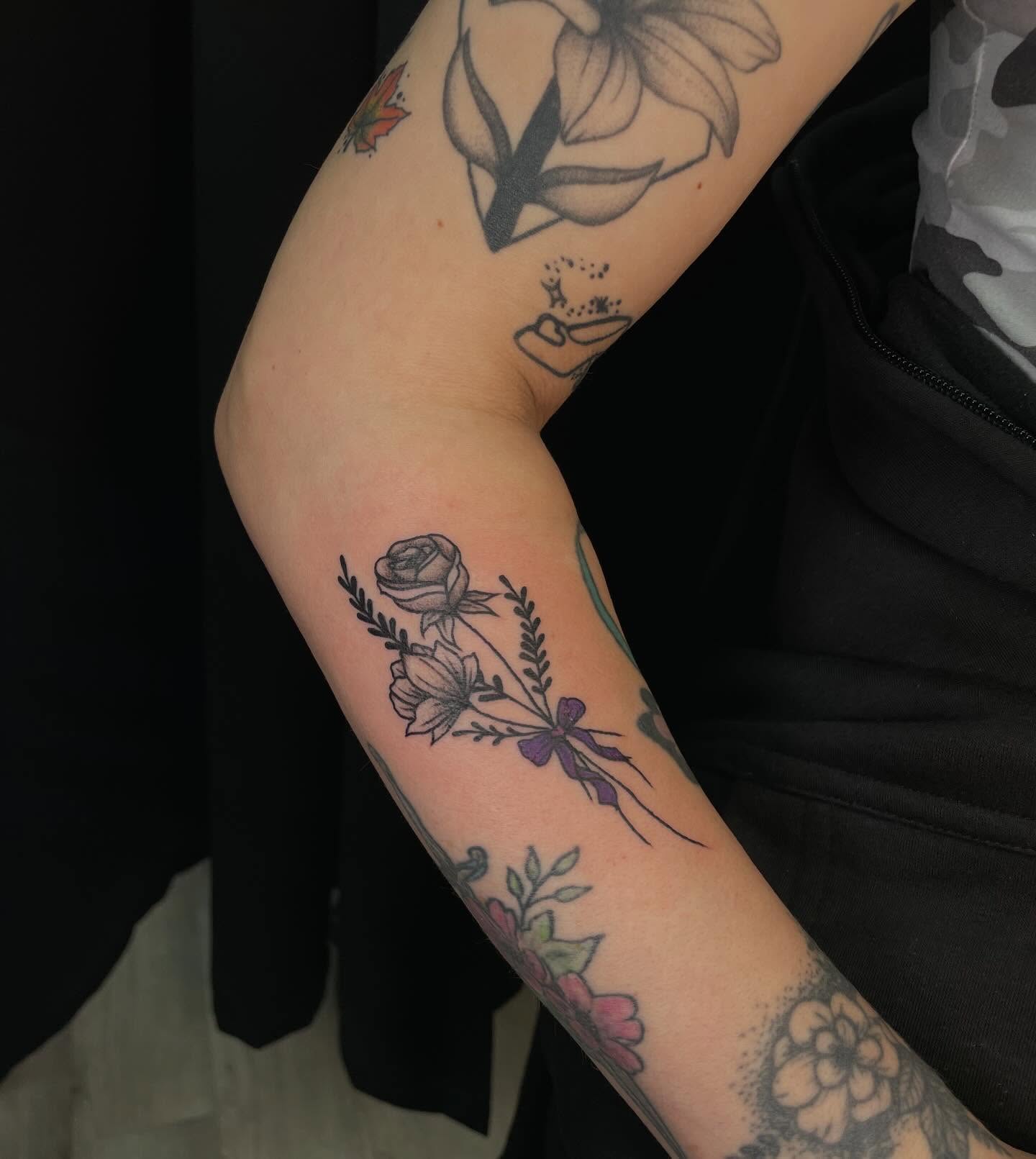 Tattoo by @artbyjessieb — black_and_grey