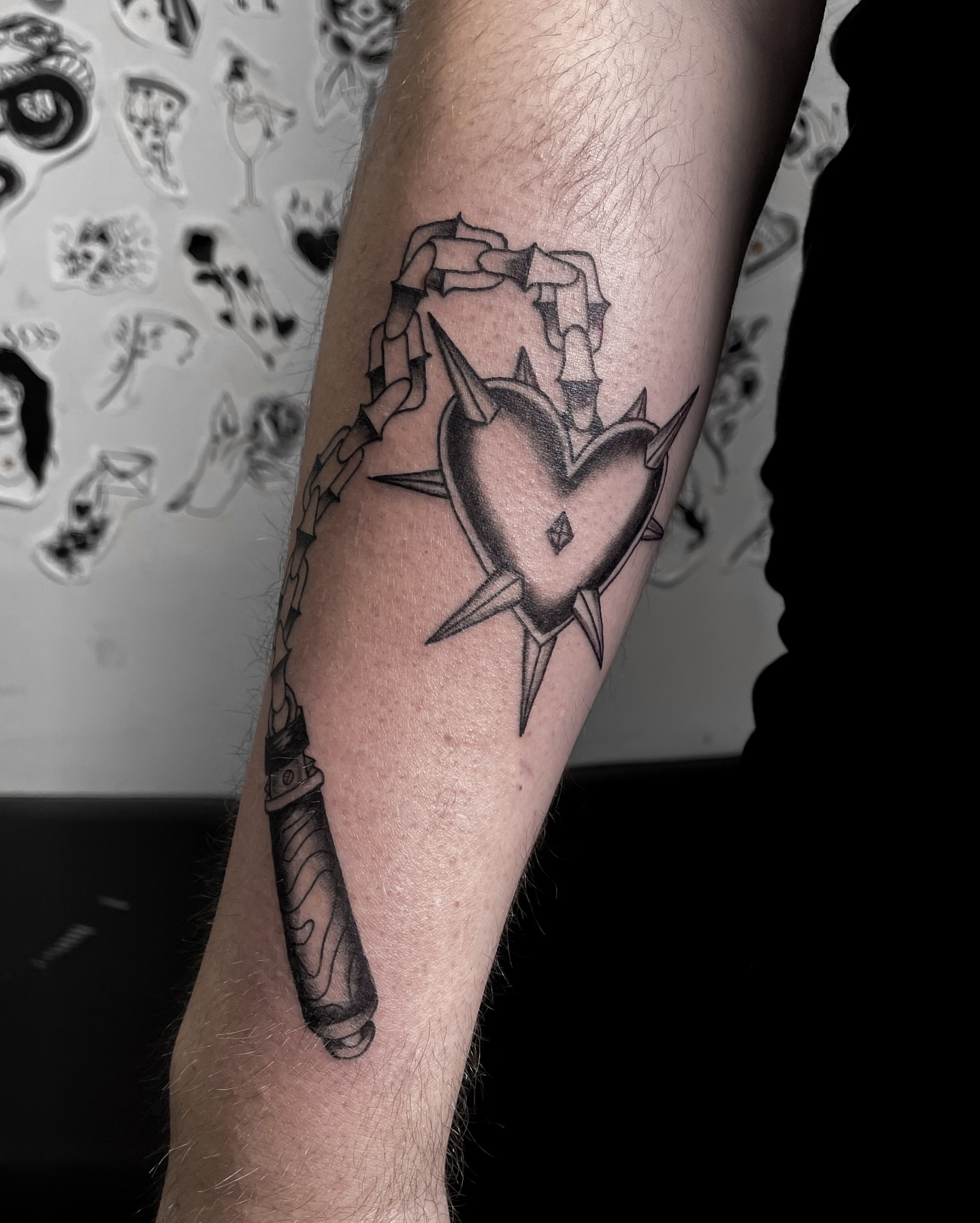 Tattoo by @victoriajaunes — black_and_grey