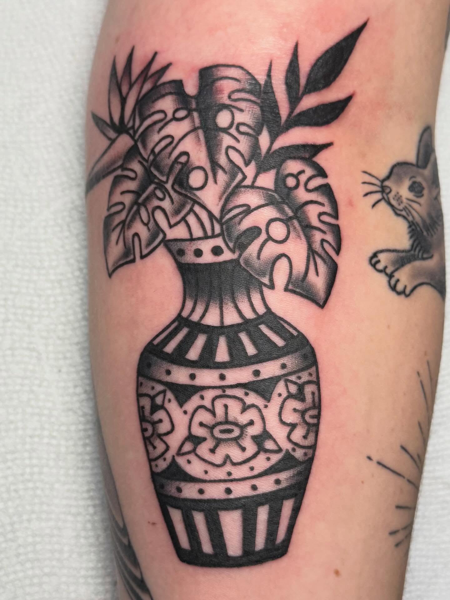 Tattoo by @ceilingham — black_and_grey