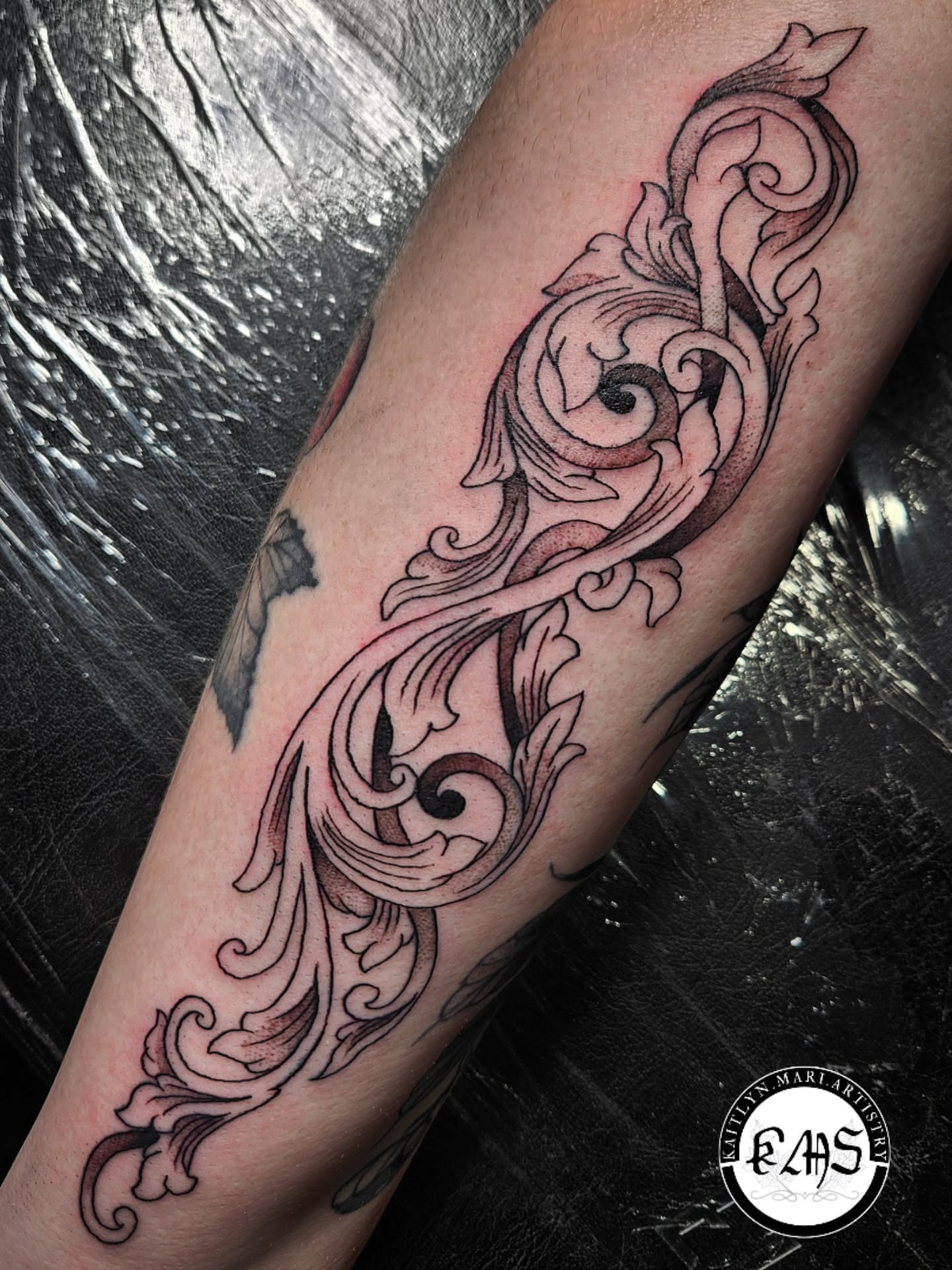 Scrollwork ornamental tattoo on the forearm by Kaitlyn Marianna Skewes 🌙 Illustrative