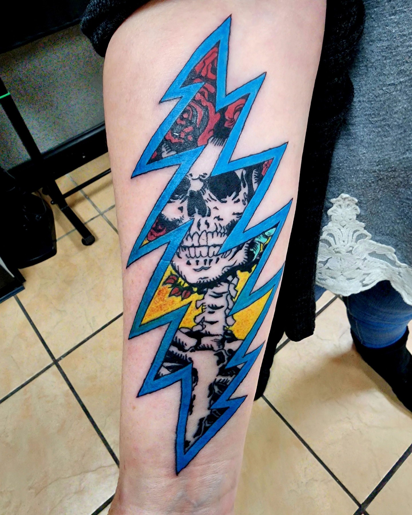 Tattoo by @sikkitattoo — american_traditional, dotwork