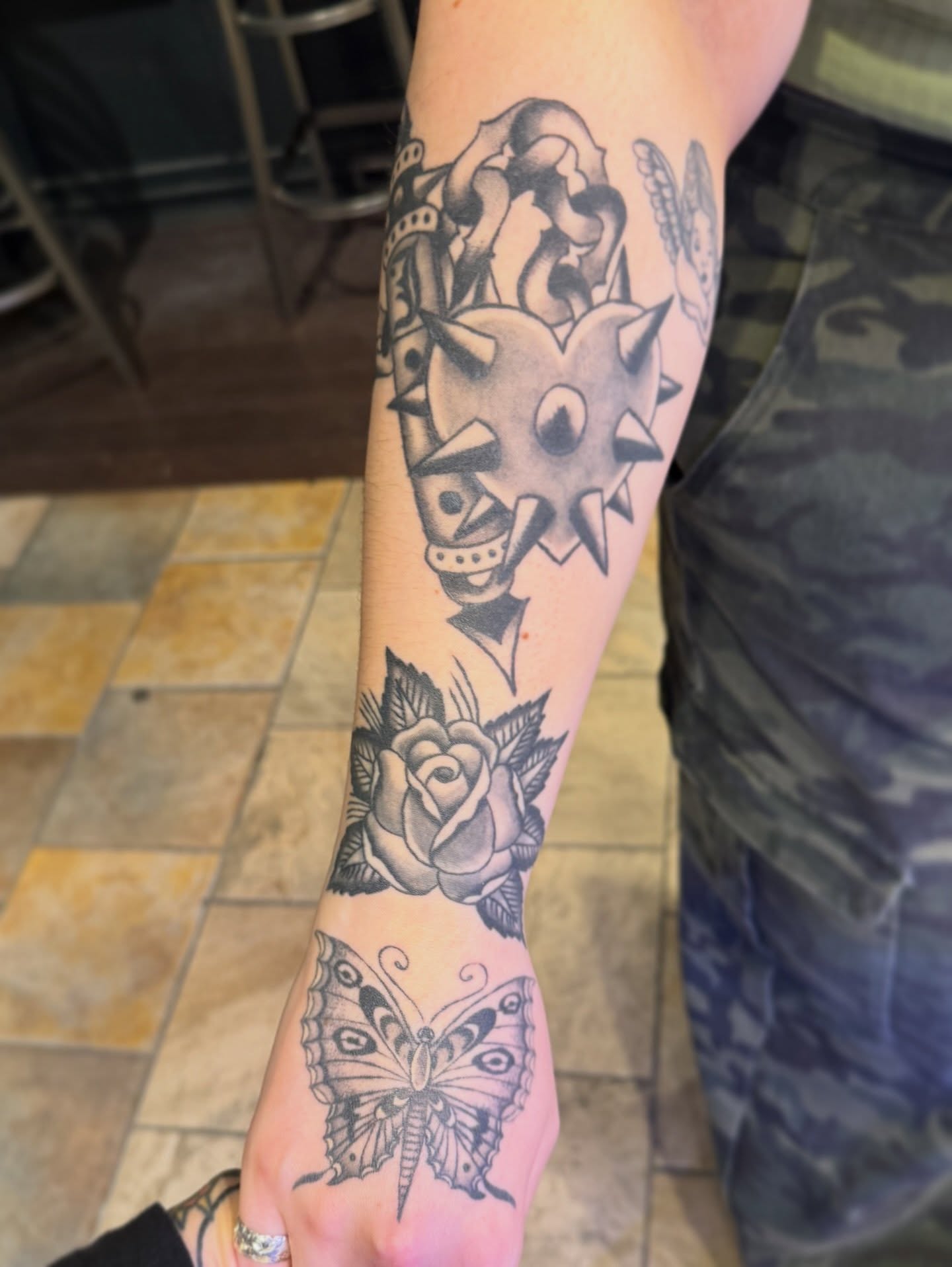 Rose and butterfly black and grey tattoo on the forearm by ๐
๐ฆ๐๐ซ๐ ๐ ๐๐ข๐ฉ๐ฆ๐ ๐ฆ๐ ๐๐๐ฏ๐ฆ๐