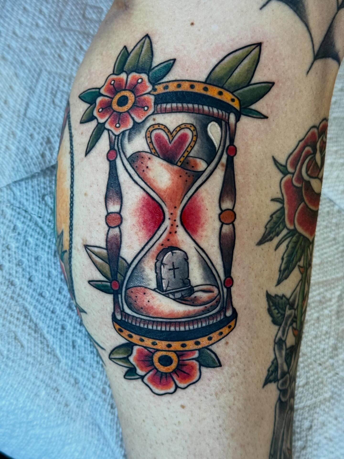 Tattoo by @carissaetattoos — american_traditional
