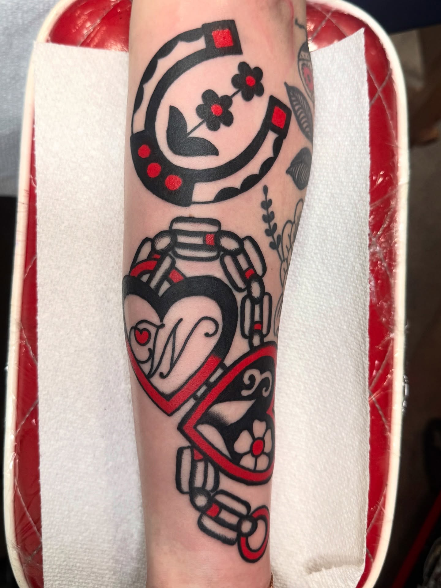Tattoo by @lilygtattoo β american_traditional