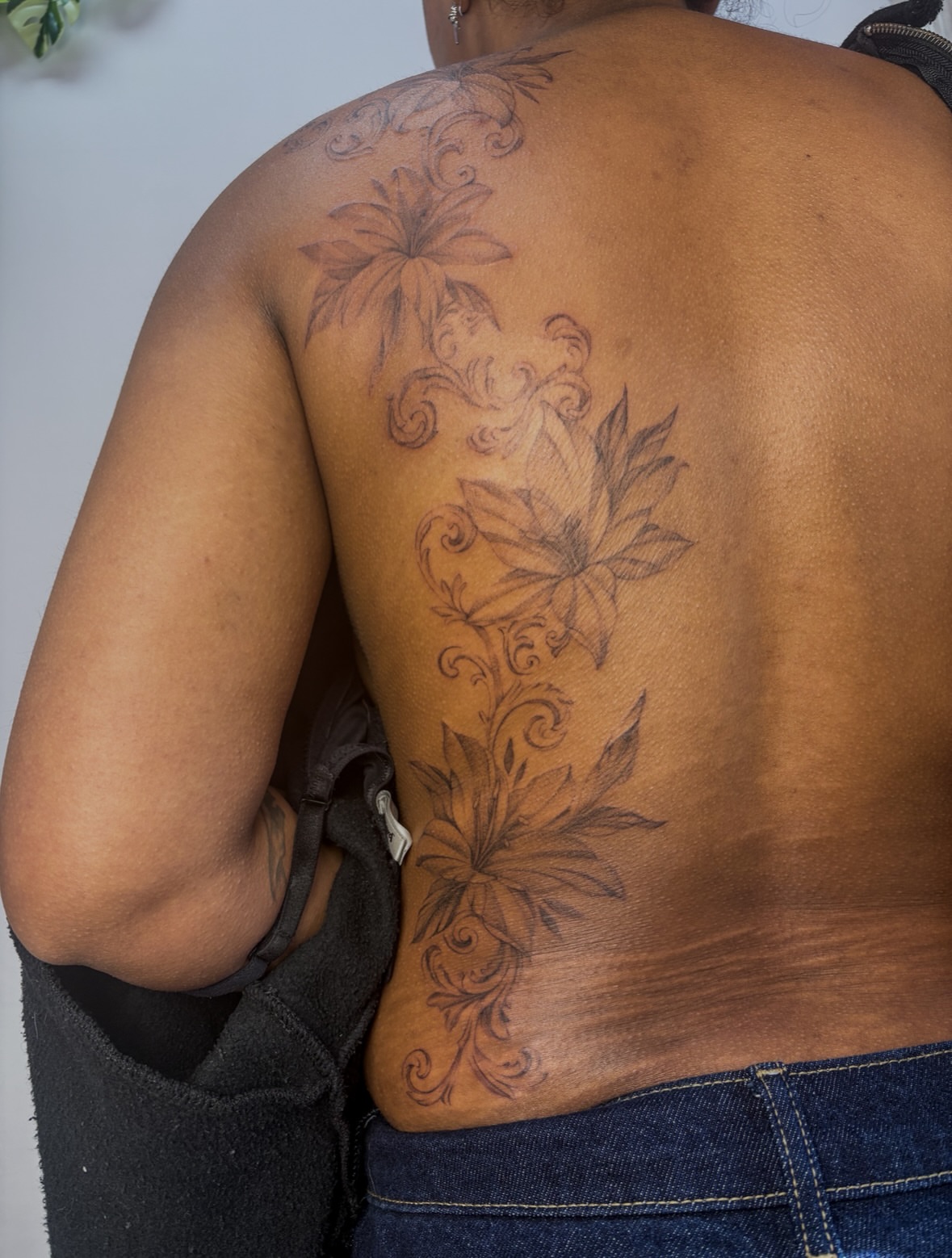 Tattoo by @amberloutattoo — black_and_grey