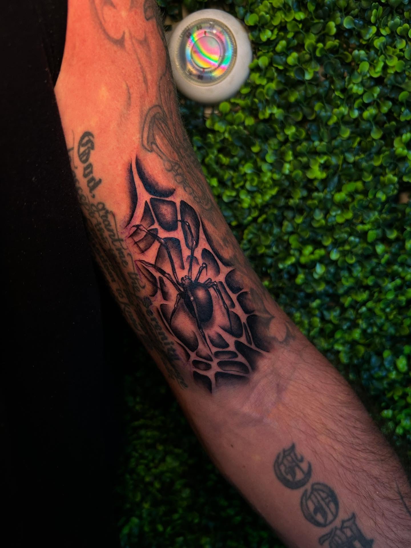 Tattoo by @bellabuonopanetattoos — black_and_grey