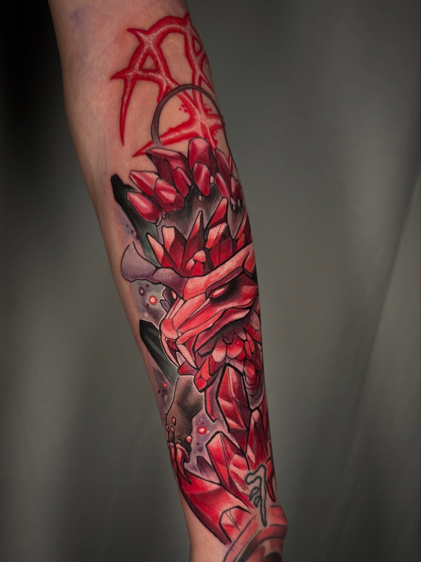 Tattoo by @tattoosbydingle — dark_realism, geometric