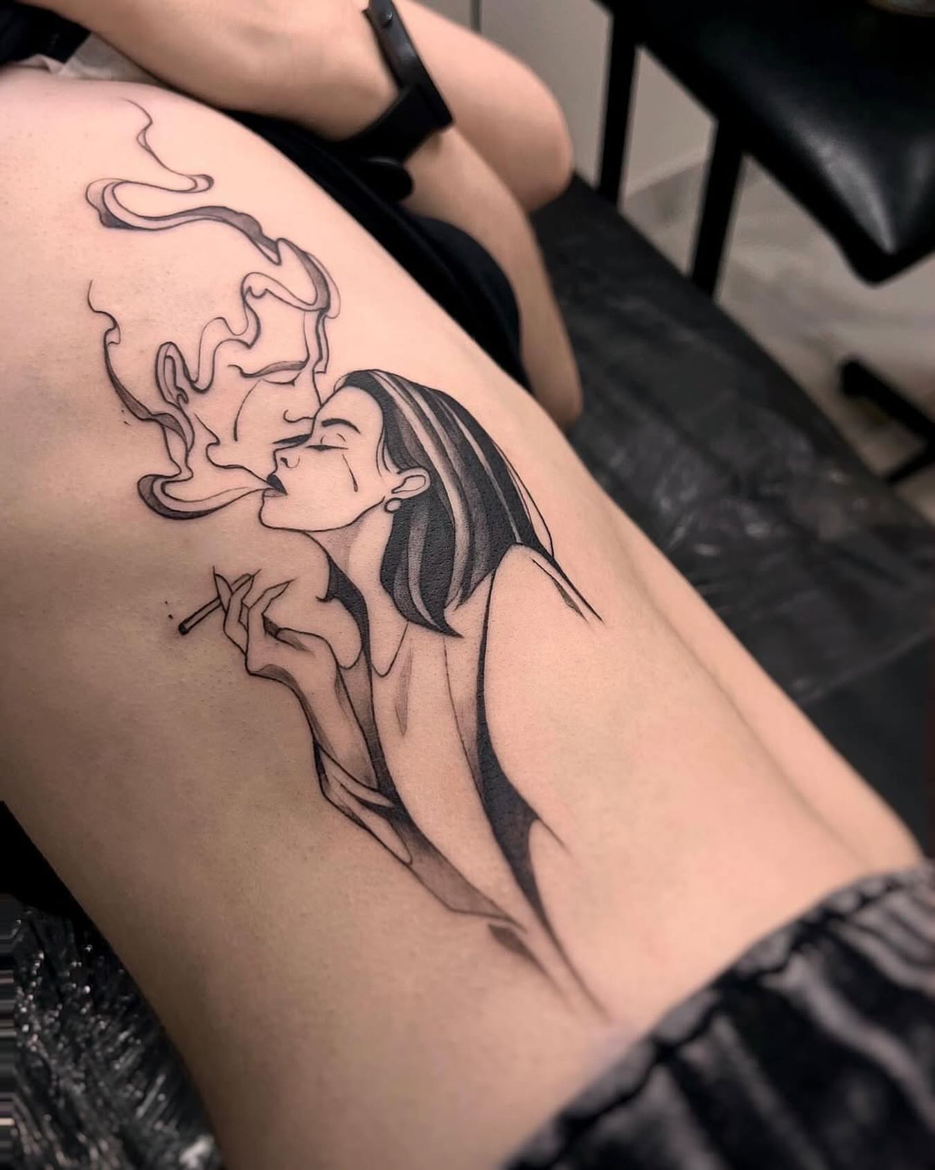 Smoking couple realism tattoo on the thigh by Nina Fedorchenko